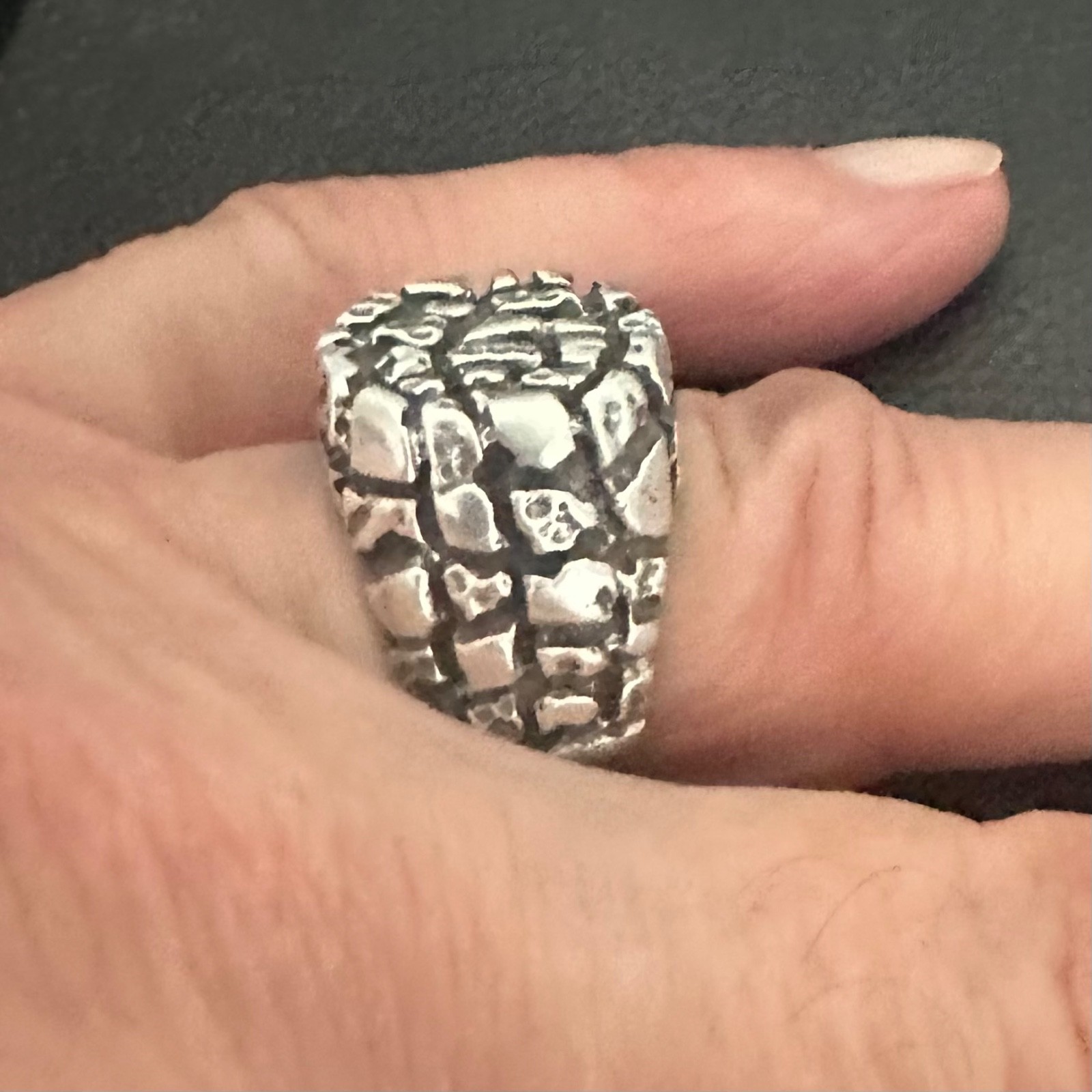 MJG STERLING SILVER . HEAVY NUGGET RING. ROUND TOP. BIKER. 31 GR. SIZE 10+