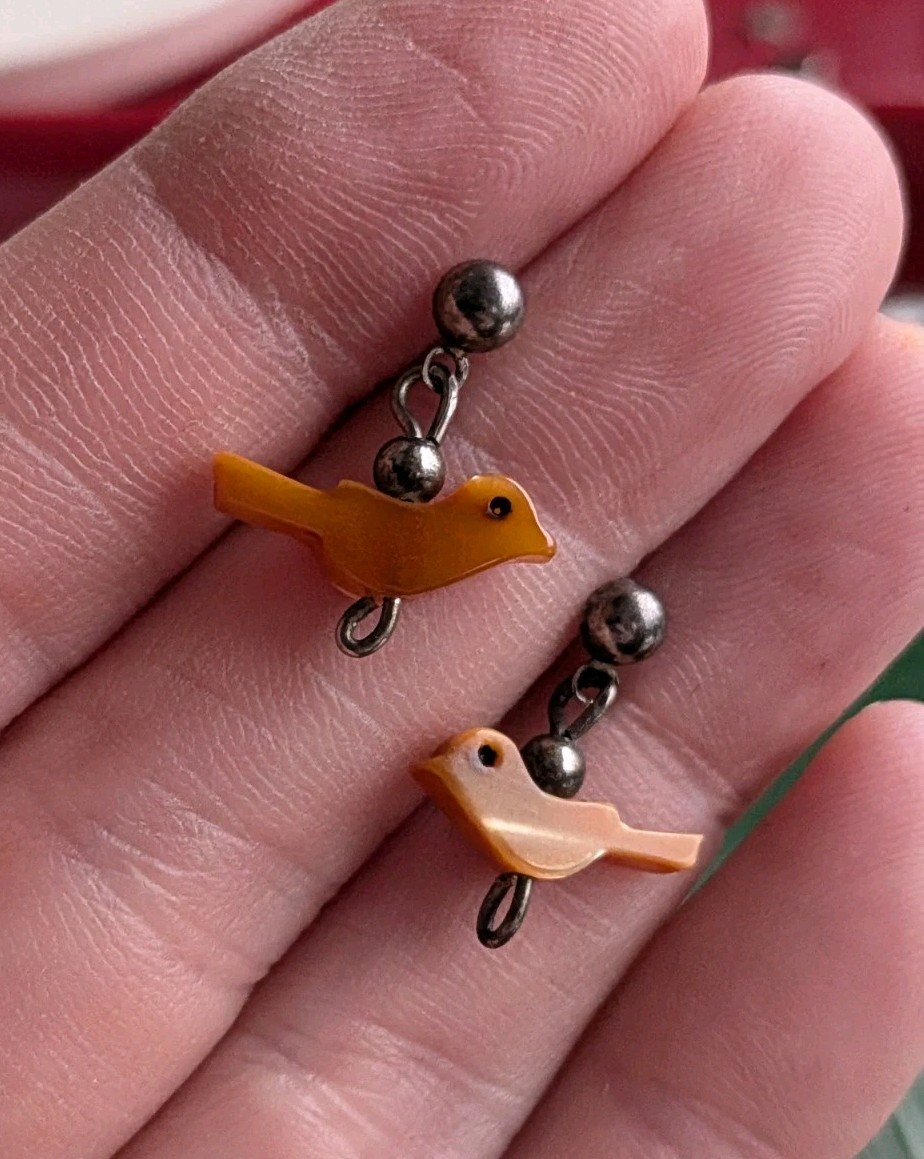 MCM Dainty Fetish Pierced Silver Tone Earrings Carved Orange Brown Shell Birds