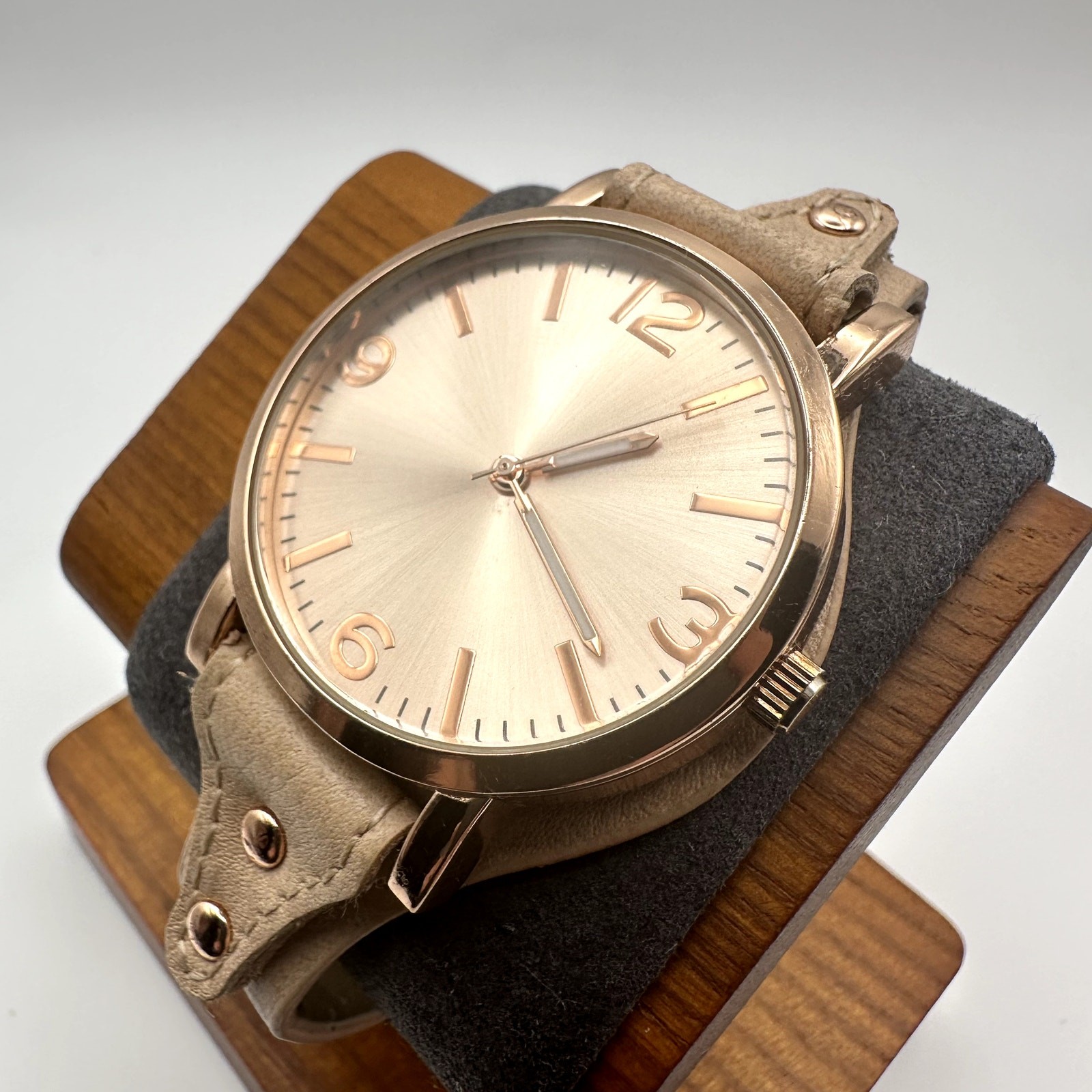 Rose Gold Tone Beige Strap Quartz Watch Women’s