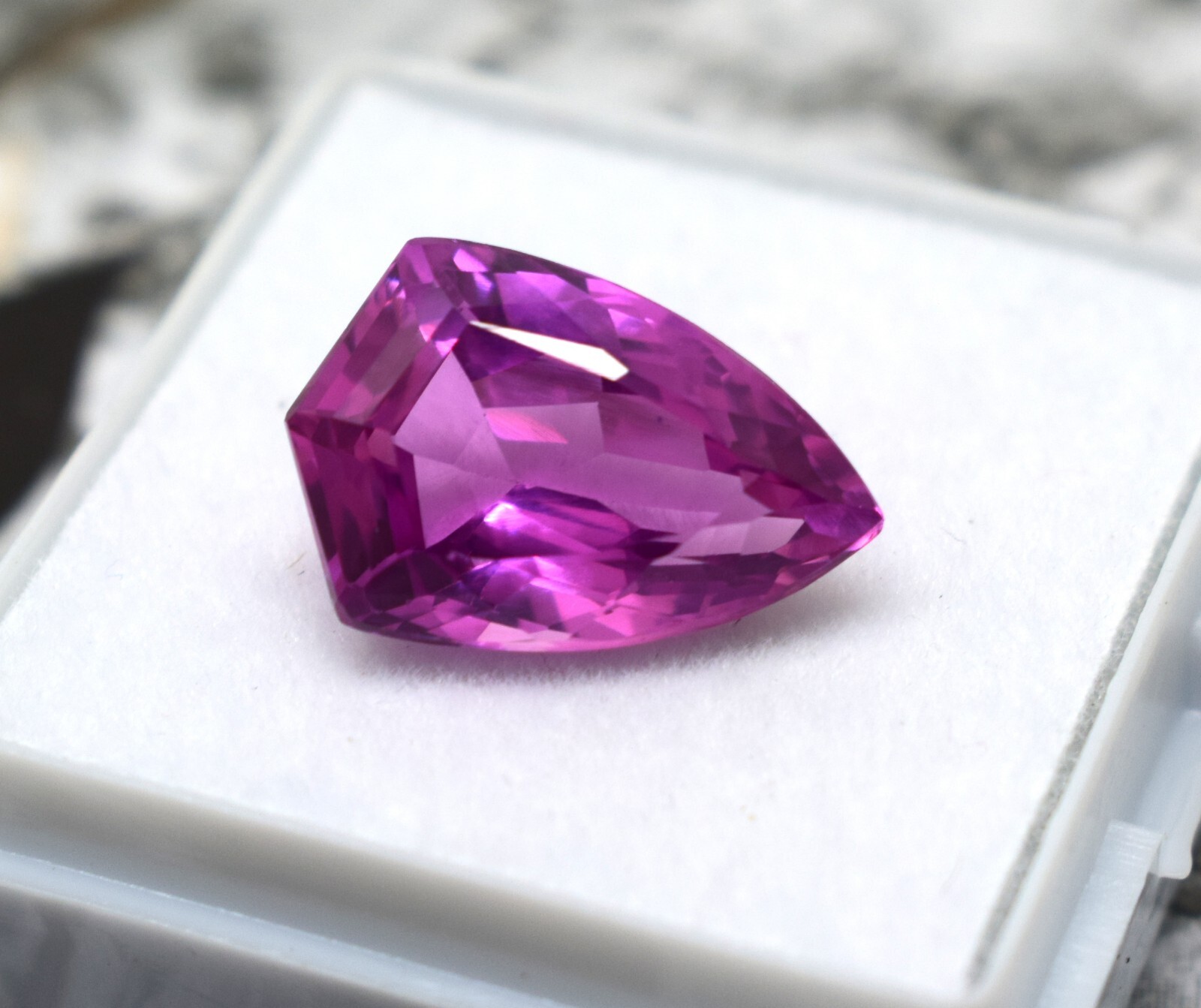 7.30 CT Long Kite Cut Vivid Pink Spinel Excellent Cut Certified Loose Gemstone