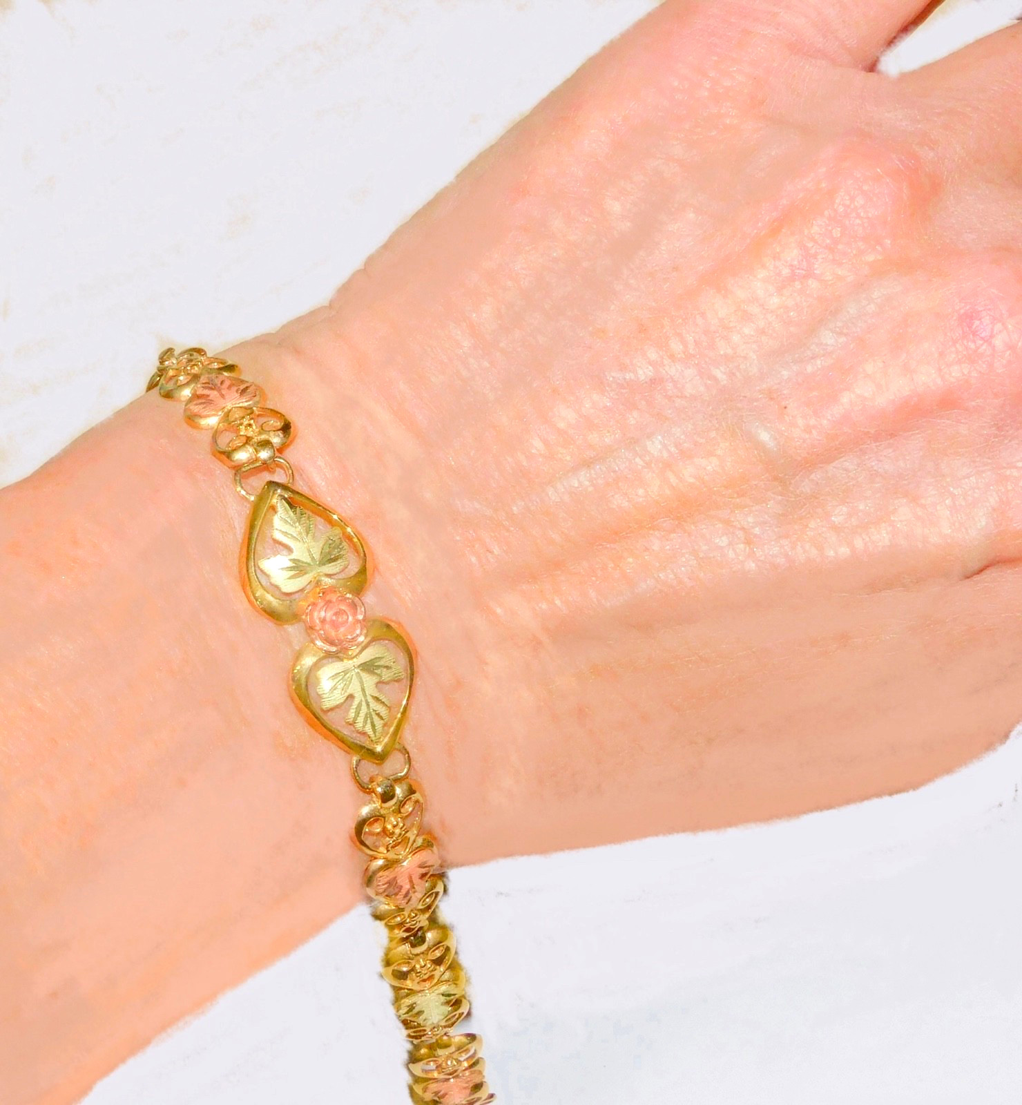 Black Hills Gold 10k Heart Rose Link Bracelet
