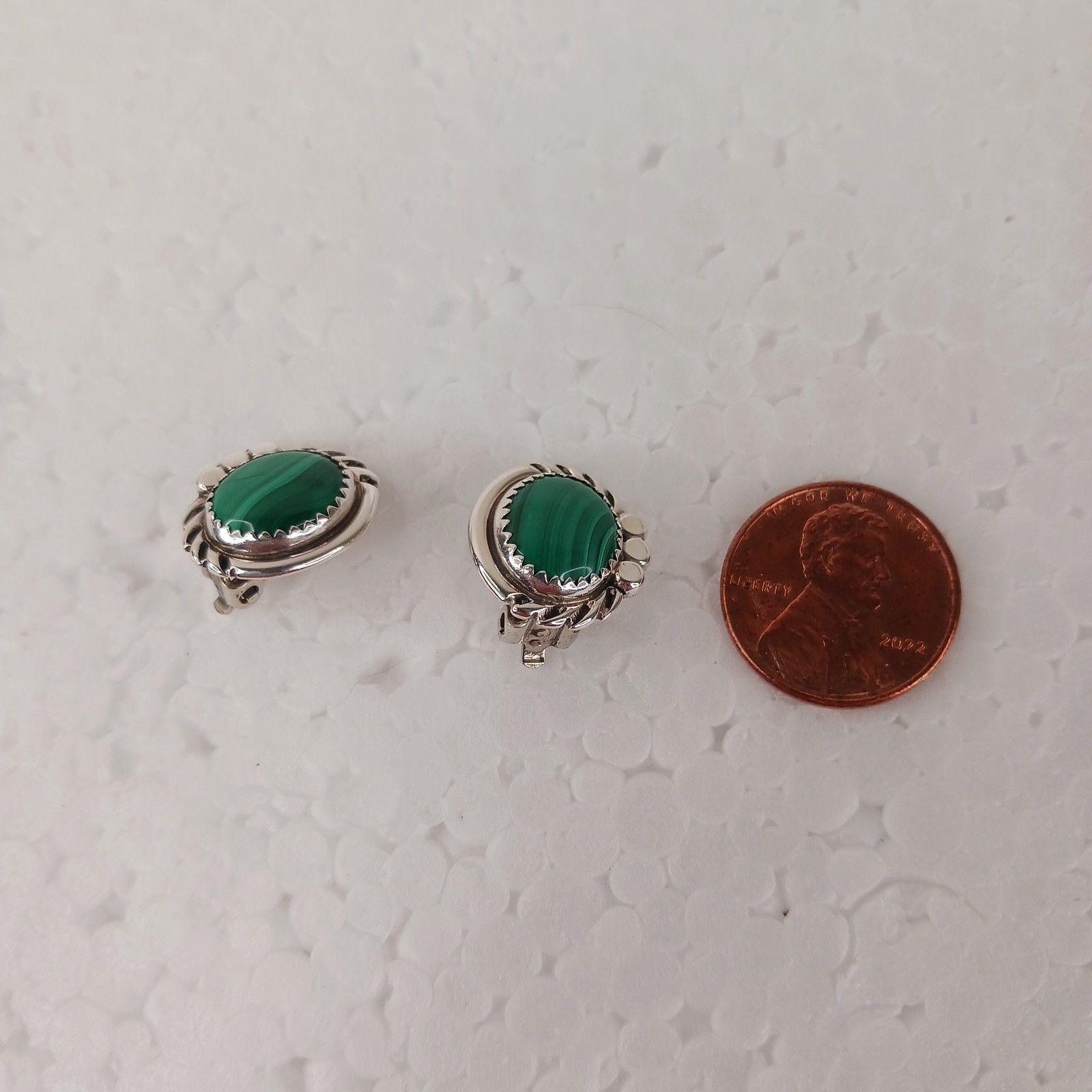 Earrings Clip Vintage Mexico 925 Sterling Malachite Scroll Work Classic Timeless