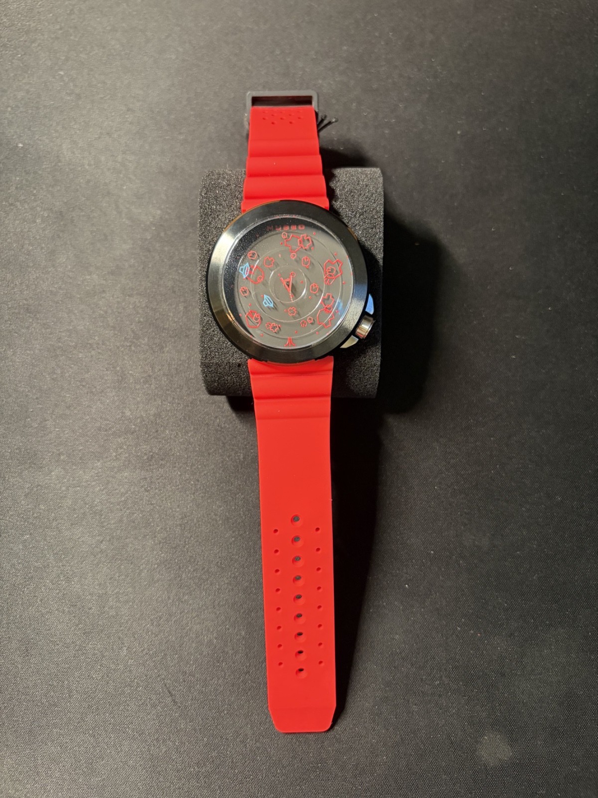 New Atari Nubeo Supernova Red Watch 45th Limited Edition Asteroids Collectible
