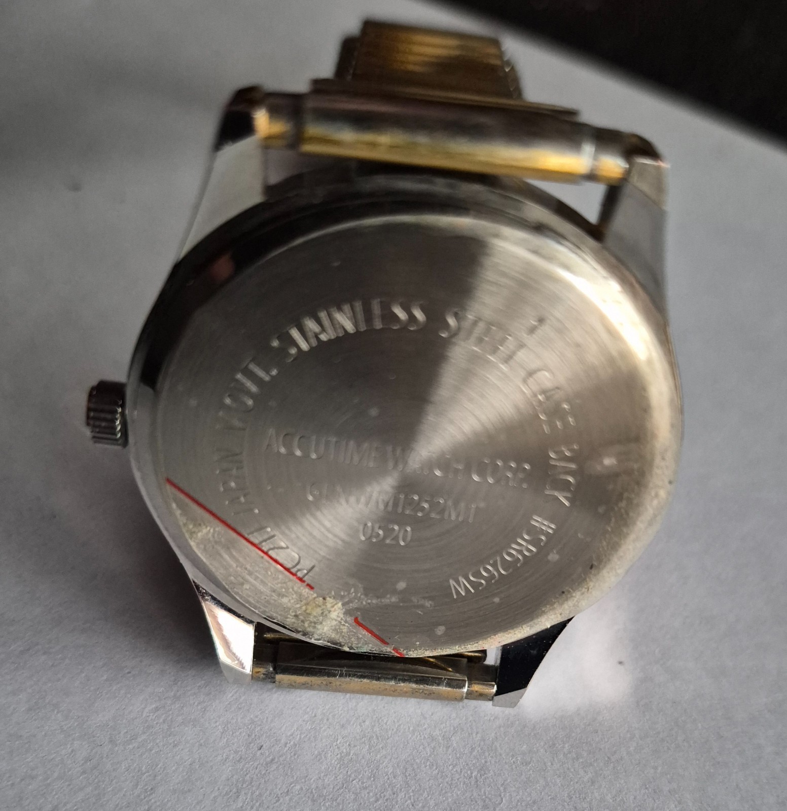 Accutime Watch Corp Quartz Mens 38 mm Flexband, great condition, very clean