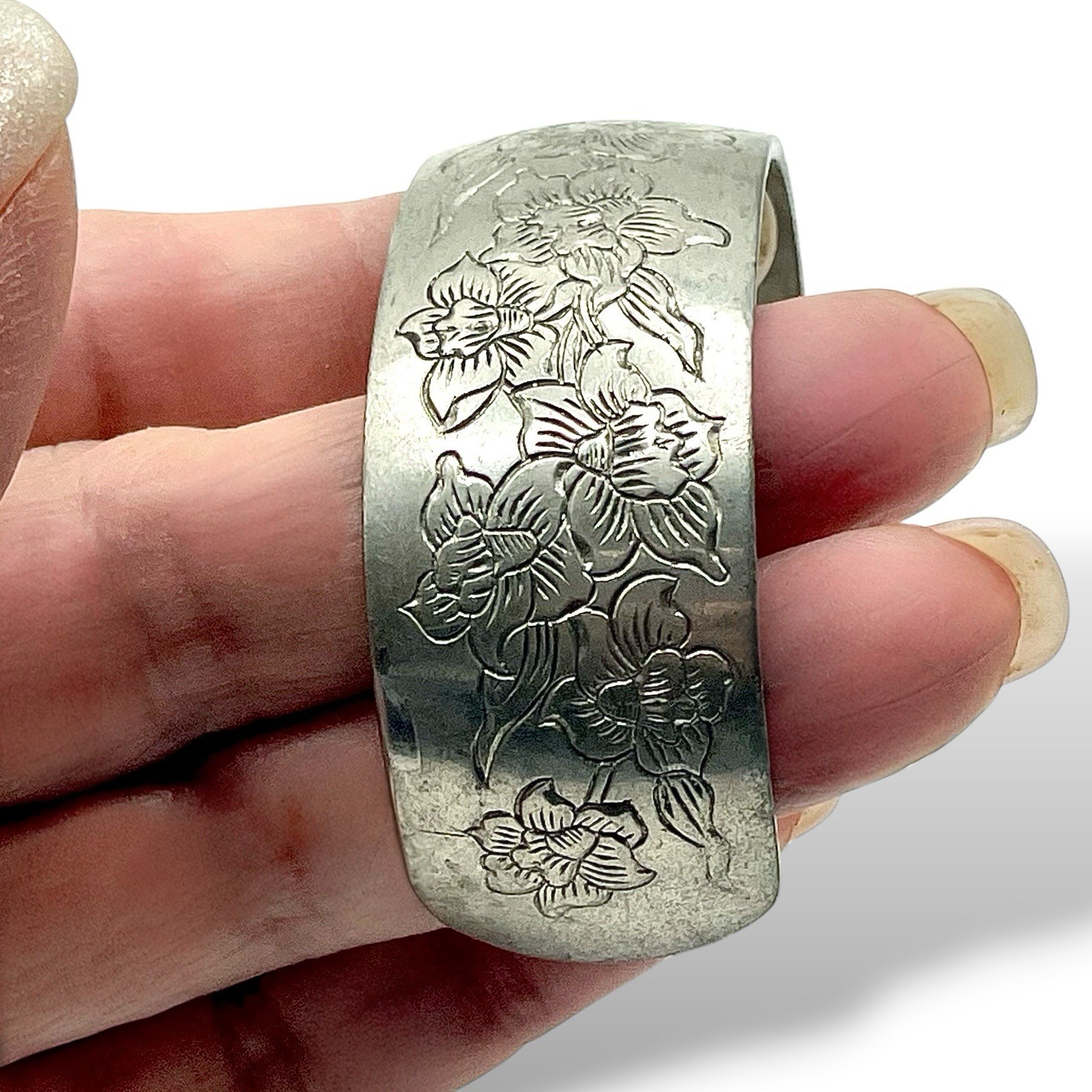 Vintage Signed Kirk Jonquil Solid Pewter CUFF Bracelet Bolivia EUC