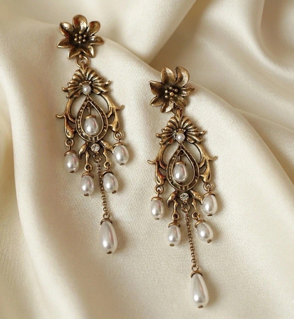 Medieval Antique Earrings Flower Pearl Chain Boho Gold Court VTG Stud Retro