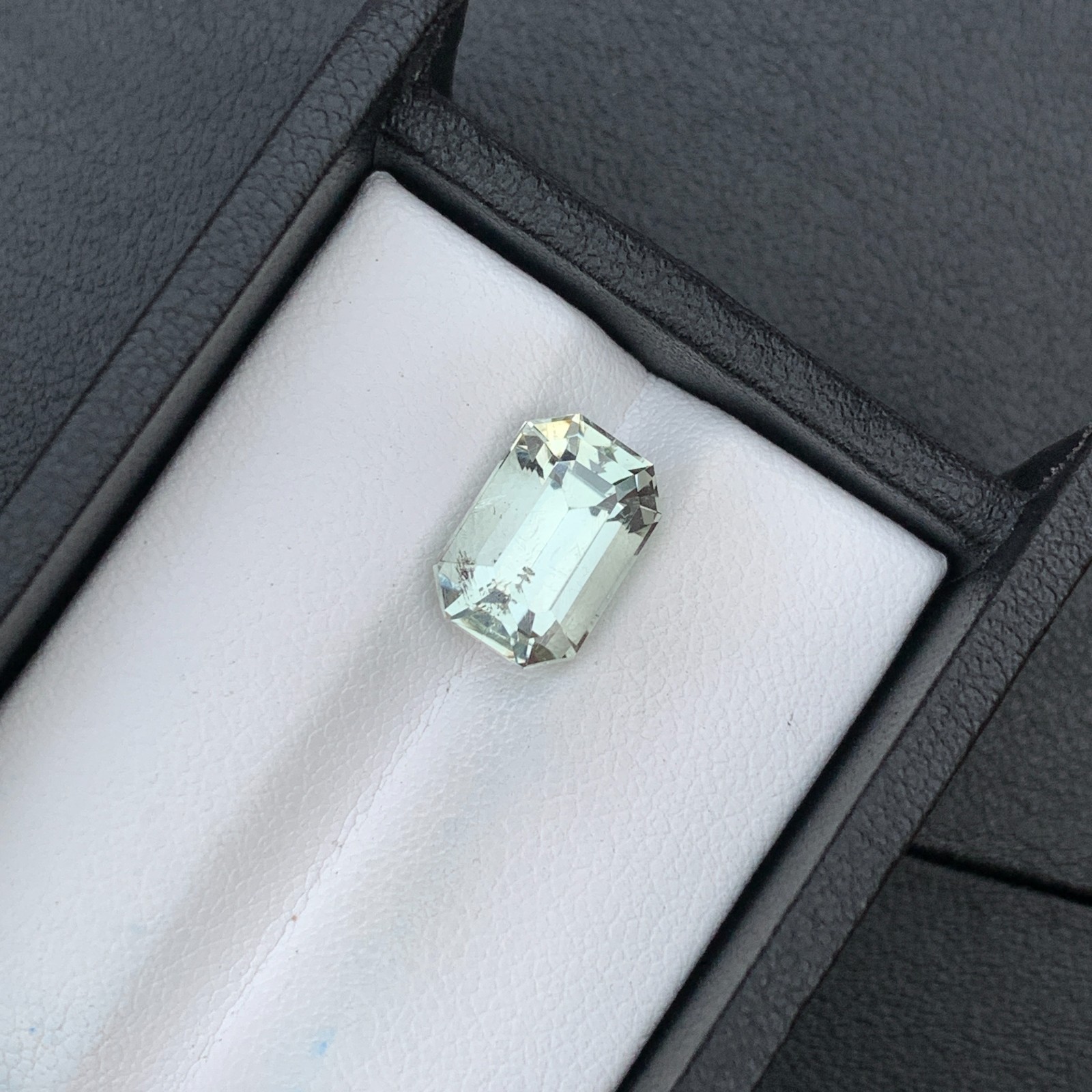 Natural Green Amethyst/Prasiolite Gemstone 4.58 Carat Faceted Emerald Cut Loose