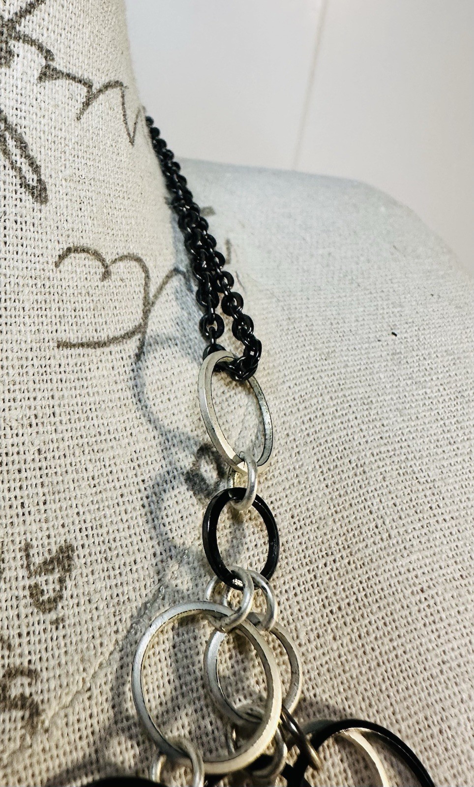 Chico’s Silver Black Circle Link Necklace Interlocking Rings Statement Jewelry