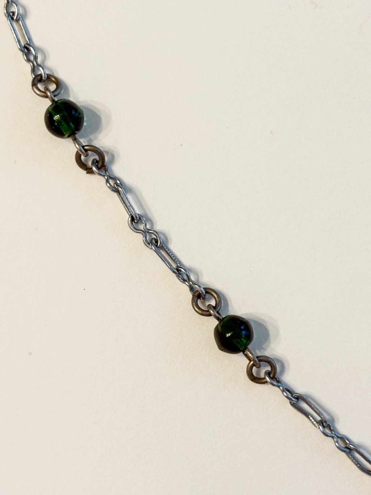 Vintage Art Deco Green Glass Geometric Pendant Necklace – Filigree 1920s/1930s