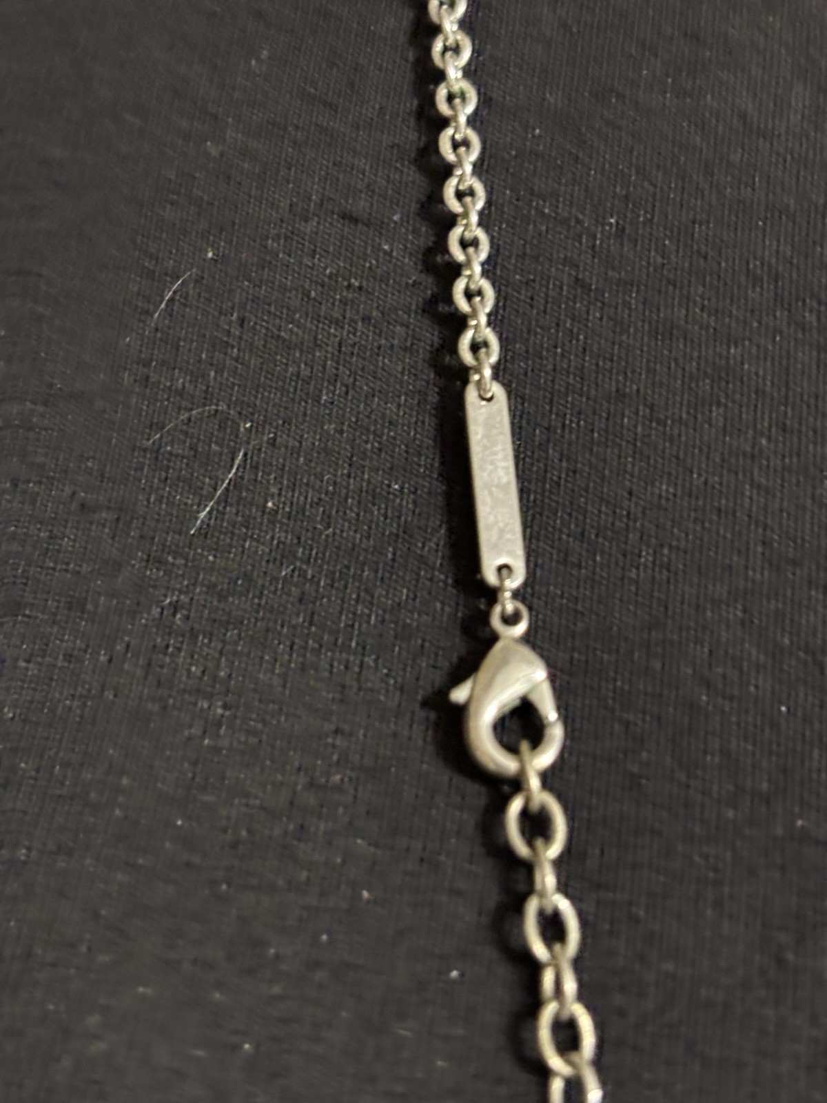 Kendra Scott Necklace 20” Beautiful Great Condition Silver Tone Alone Or Layer