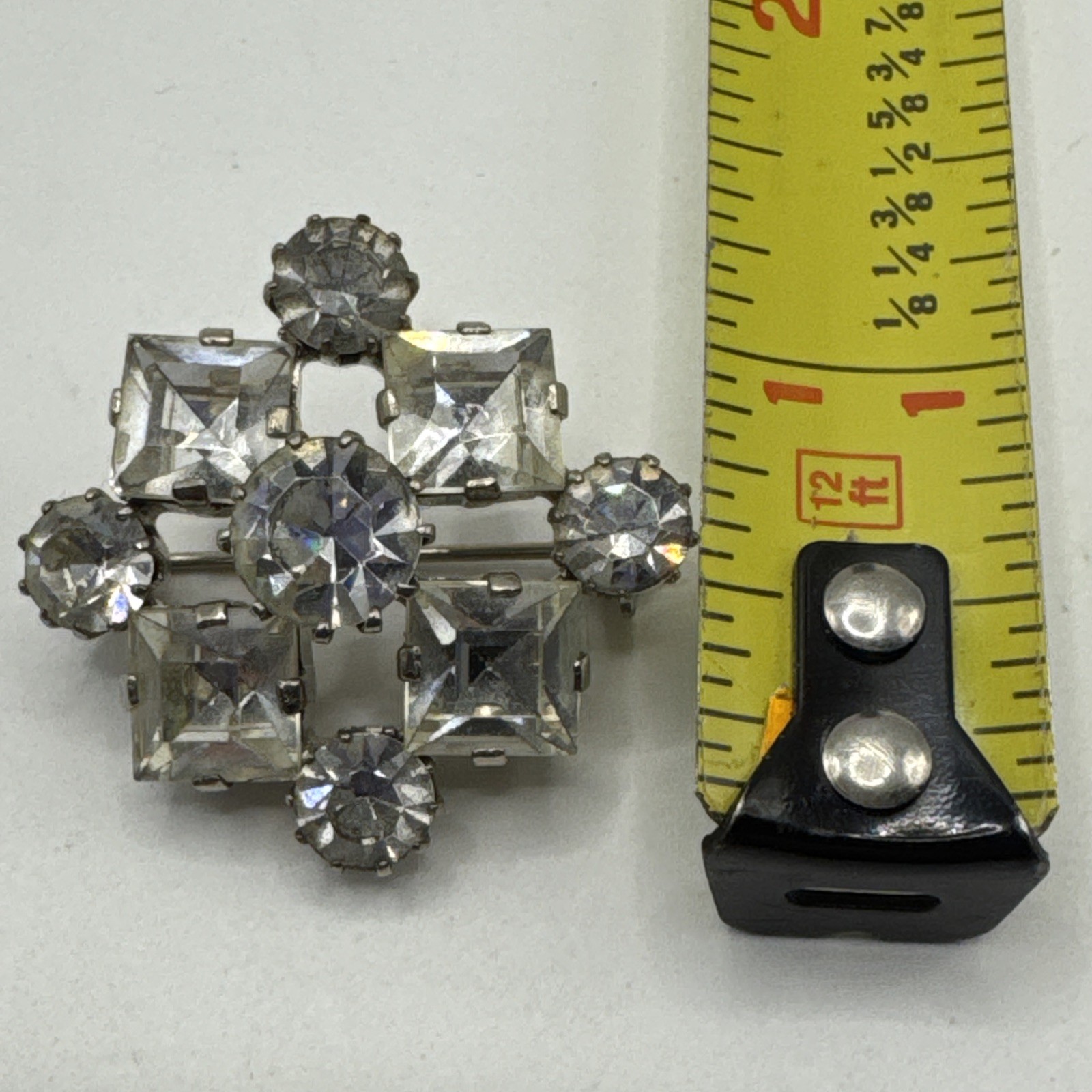 Vintage Elegant Clear Crystals Rhinestones Prong Brooch Silver Tone 1.25”x1.25”