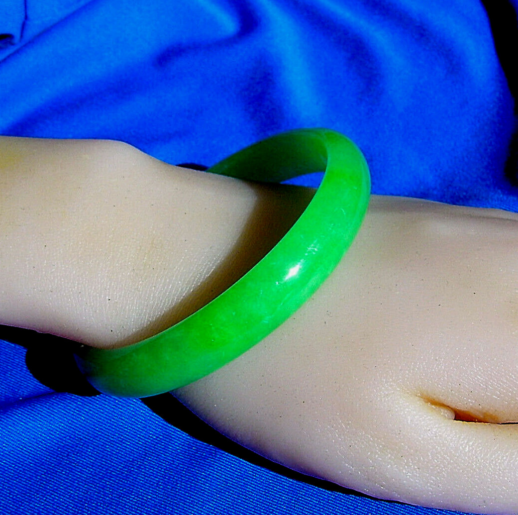 EARTH MINED Imperial Green color Jadeite JADE Deco Antique old Bangle Bracelet