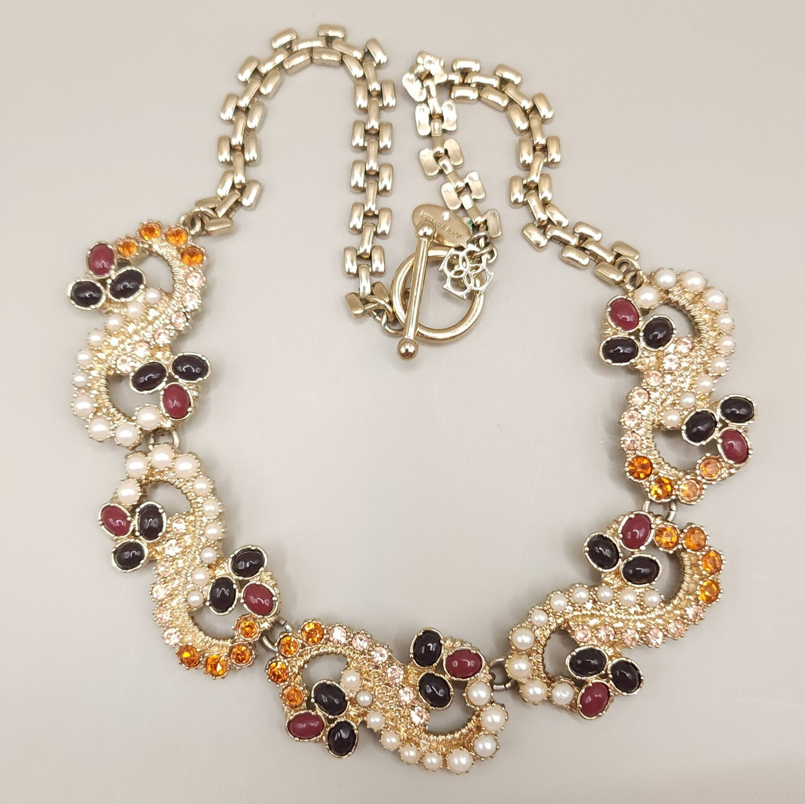90s Ann Taylor Gold Tone Faux Pearl Rhinestone Statement Toggle Necklace 18 inch