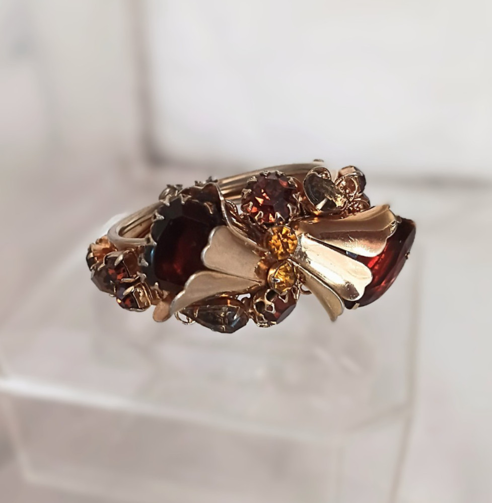 Vintg Carnegie, Caviness, Hobe Unsigned Rhinestone Clamper Bracelet Earrings Set