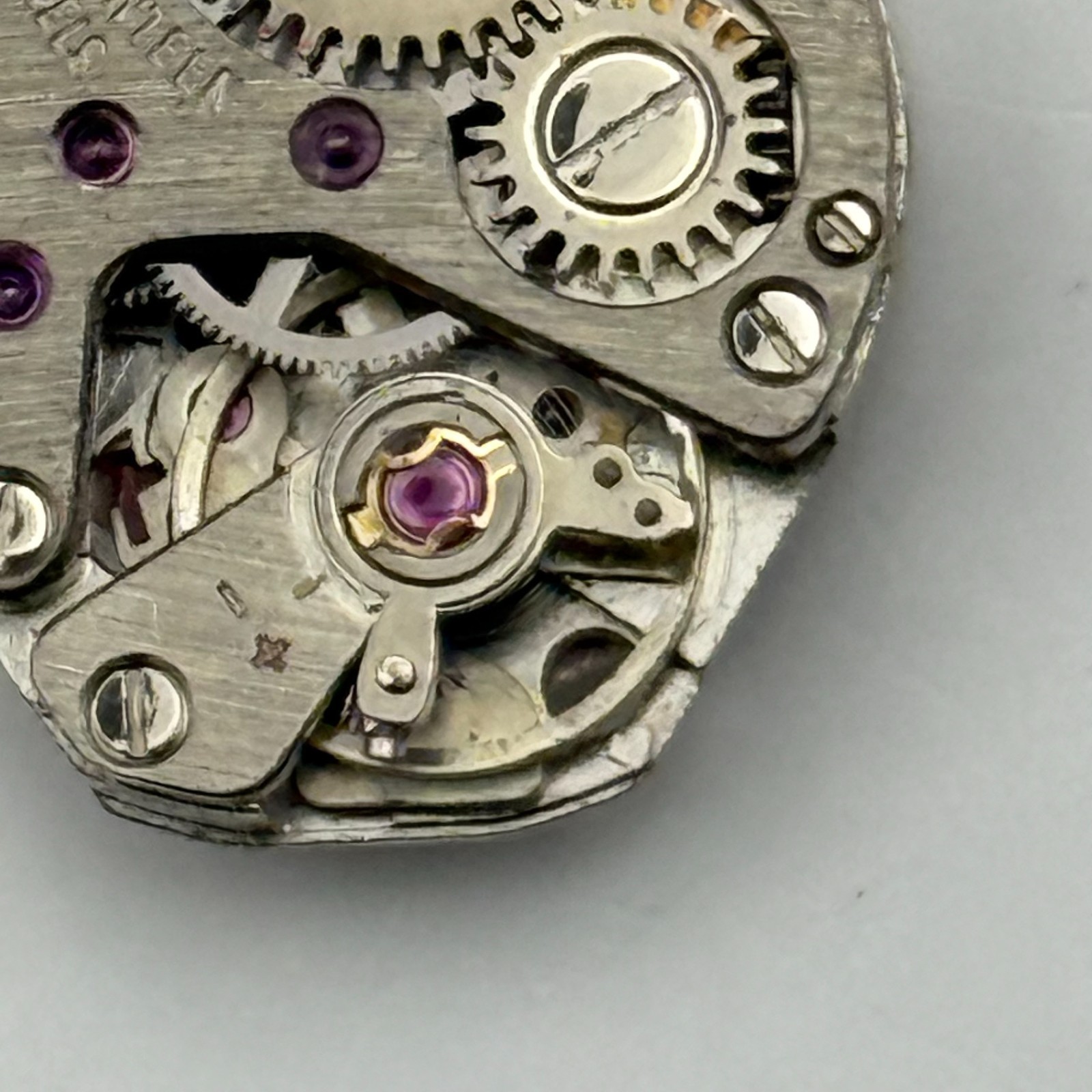 FHF 69-21 Watch Movement Excalibur 17 Jewels Swiss Manual Wind Parts 15.3mm