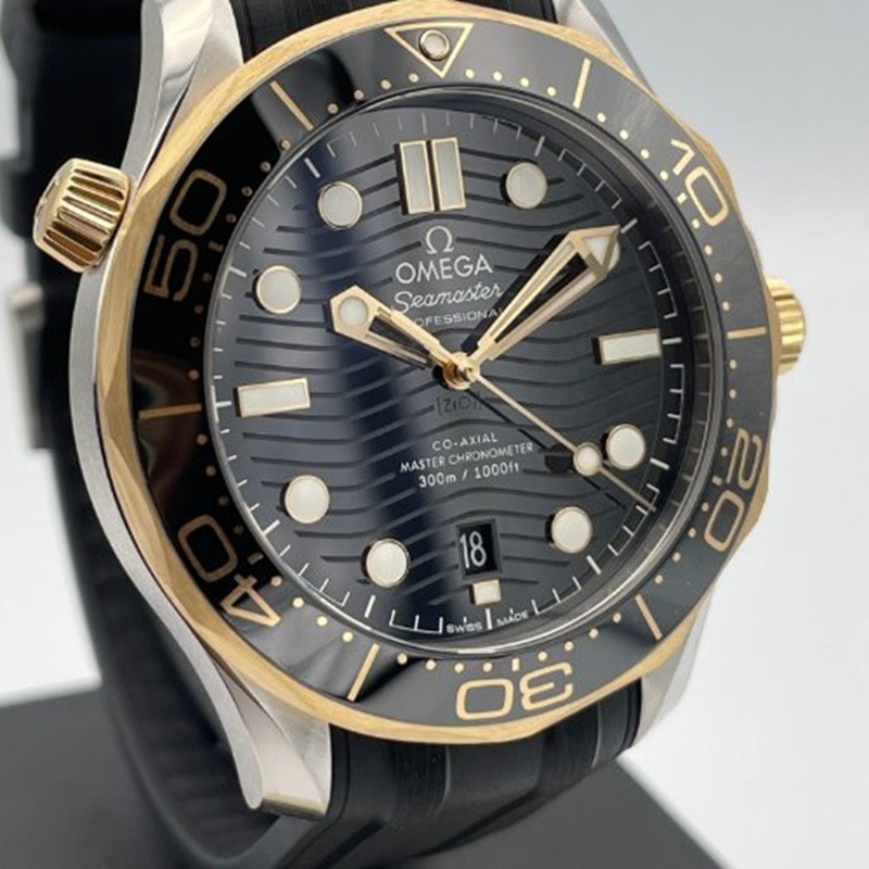Omega Seamaster Diver 300M Steel Yellow Gold Black – 210.22.42.20.01.001
