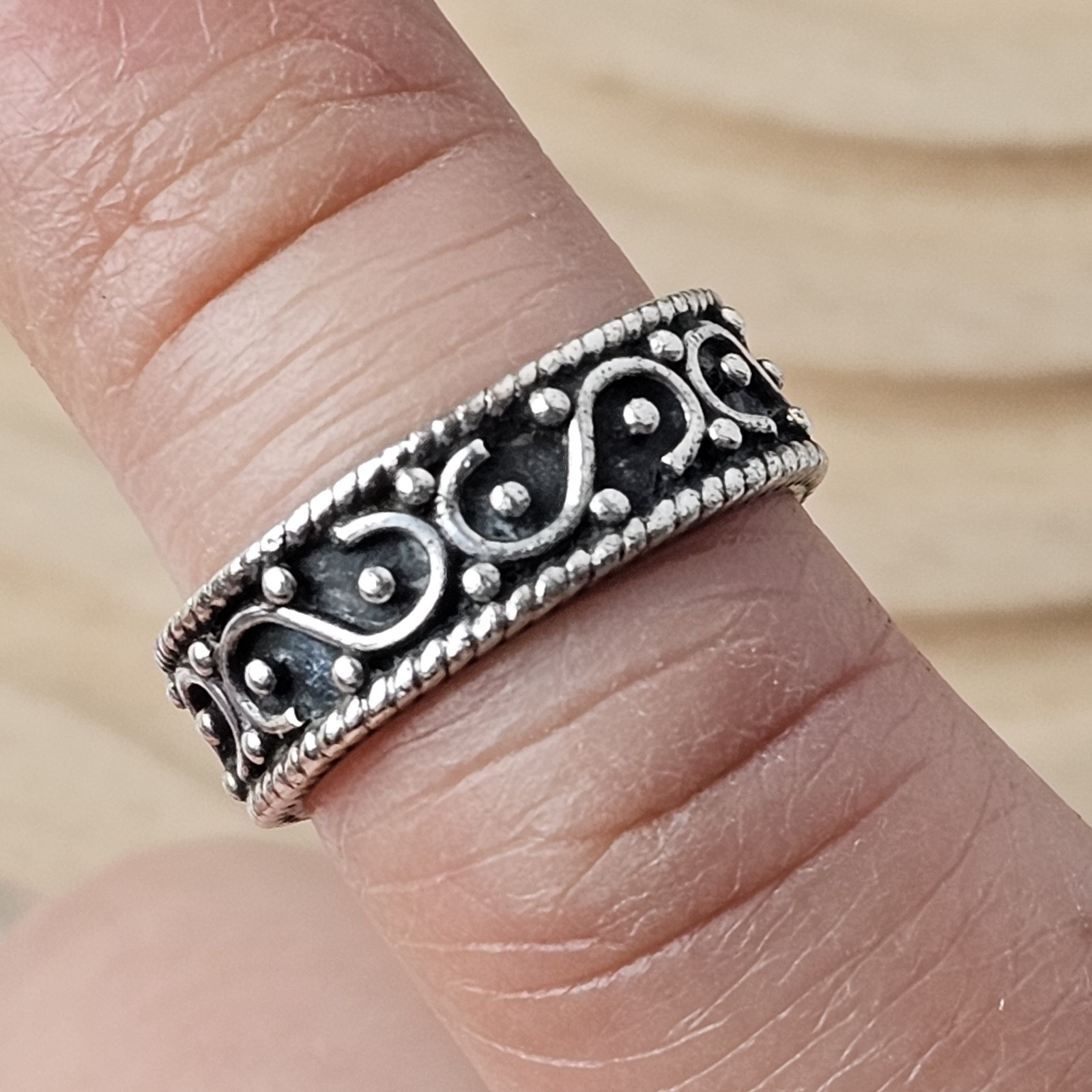 925 Sterling Silver Celestial Design Oxidized Finish Ring Size 4 & 8.25 – 9.6g