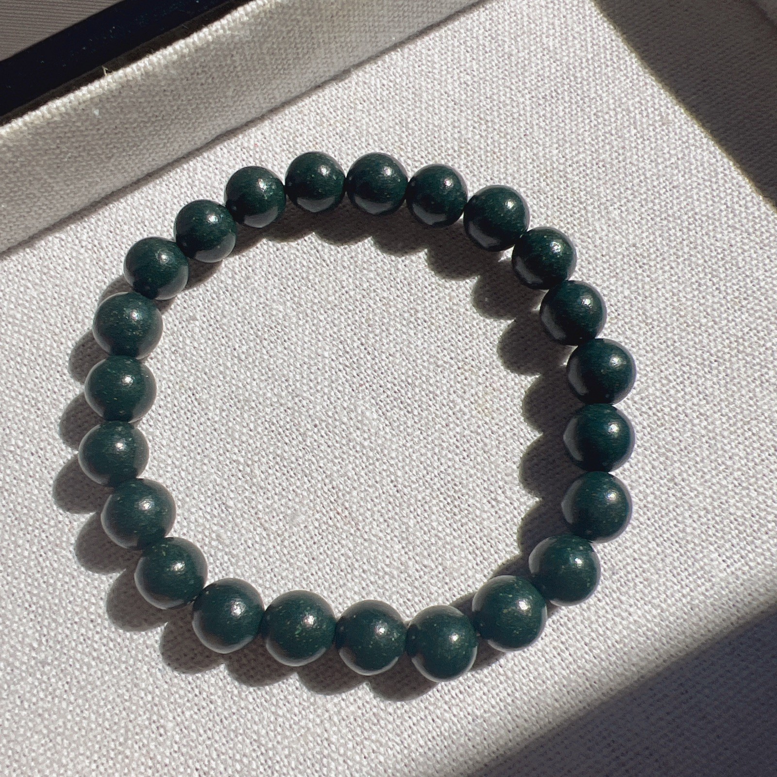 Beautiful Bracelet Made from Natural Special Herbal Ingredients, 8mm Bead