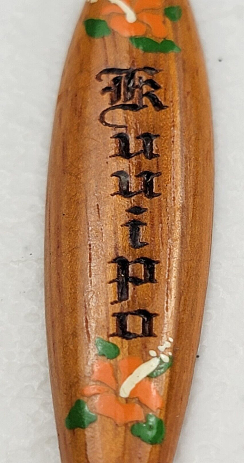 Vintage Hawaiian Ku’uipo Surfboard Pendant Wood Bead Necklace 18.5 In