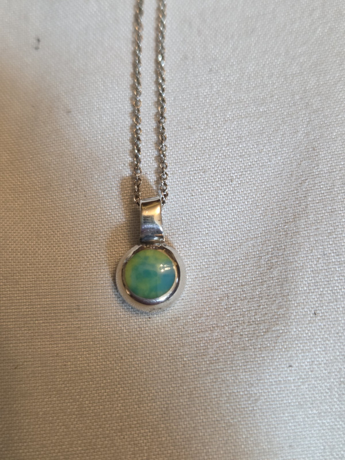 Round Blue Green Opal Pendant Necklace Silver Tone Rope Chain Spring Ring