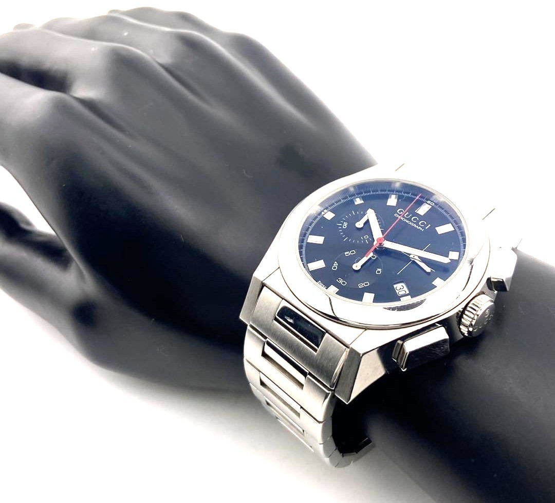 GUCCI Pantheon Chronograph 115.2 Watch Black Dial Steel Silver Men Used