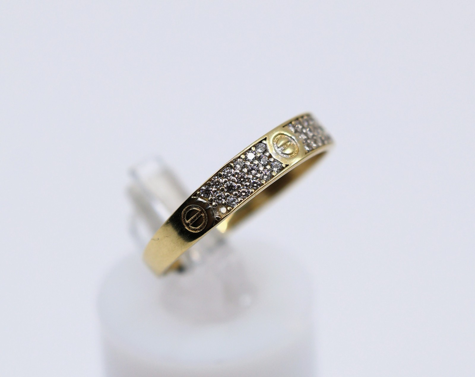 14K Solid Yellow Gold CZ Pave Womens Stackable Band Ring Screw Motif – Size 8.25