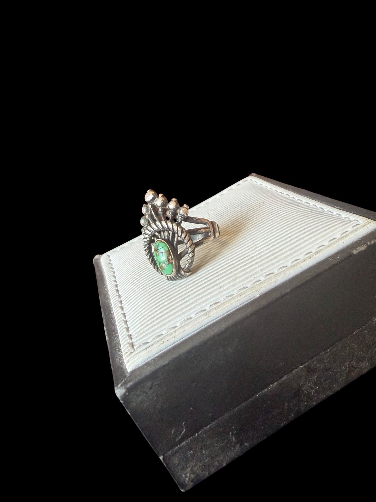 Unique Southwest Sterling Silver Green Turquoise Ring Size: 5.5