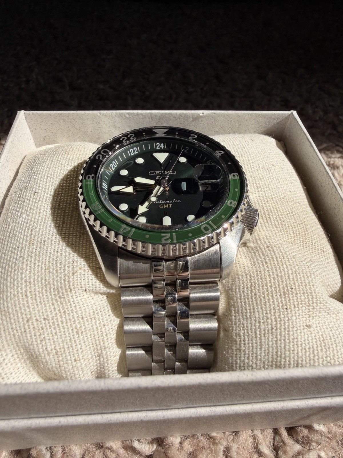 Seiko 5 GMT Automatic Watch Green Dial SSK035