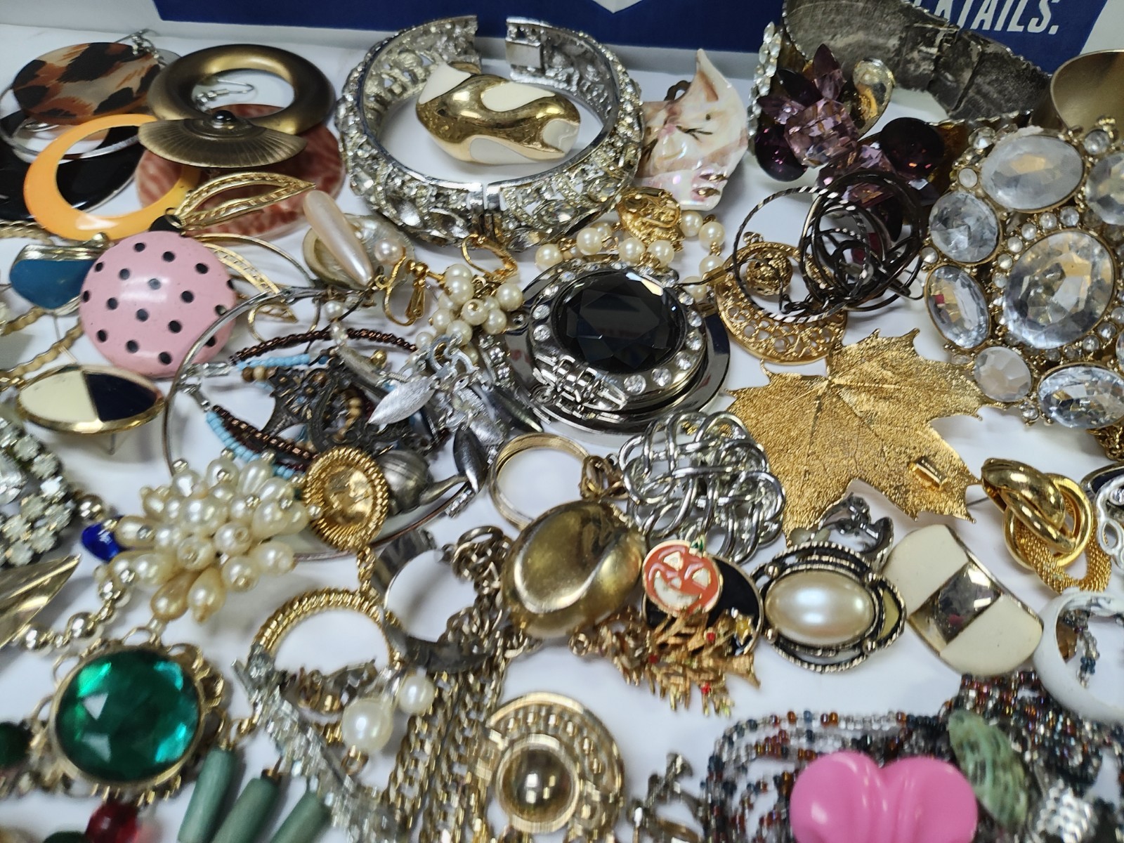Huge Estate Junk Jewelry Lot 7lbs Earrings Screw Back Clip On Etc (Read Desc.)