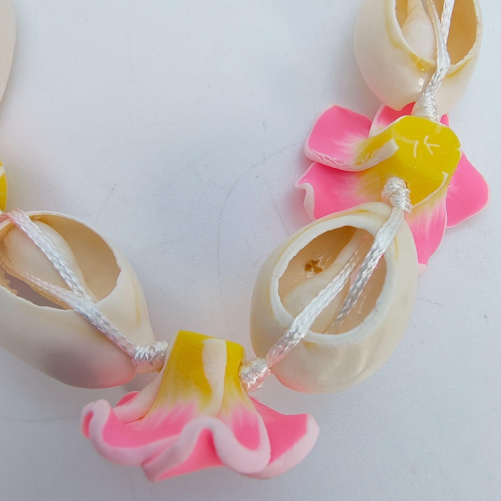 Cowrie Shell Plumeria Pink Flower Choker Necklace Adjustable Hawaiian Beach Boho