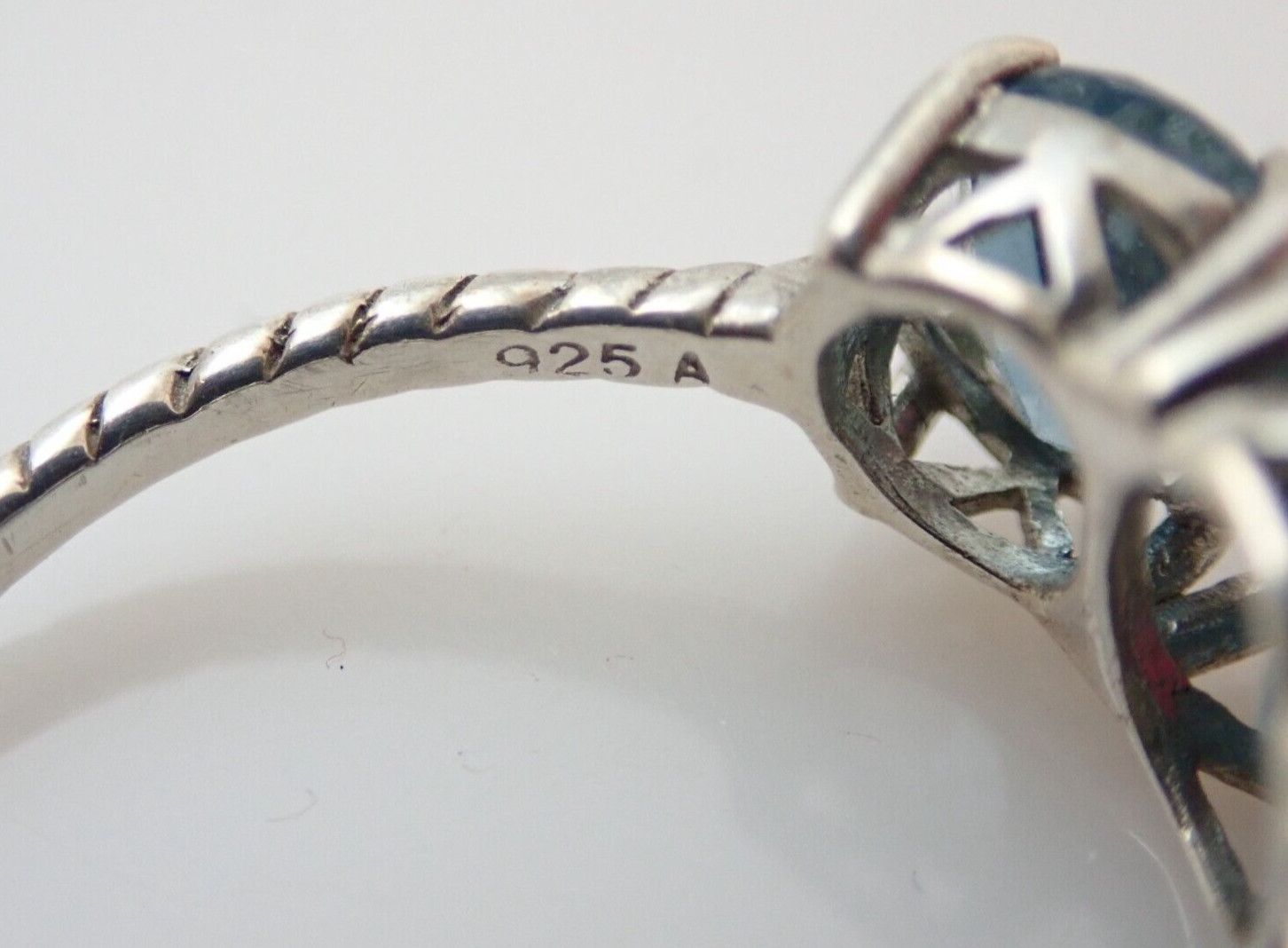Designer Signed A 3 Stone Blue Topaz Gemstone Roped Sterling Band Ring Sz 9.75