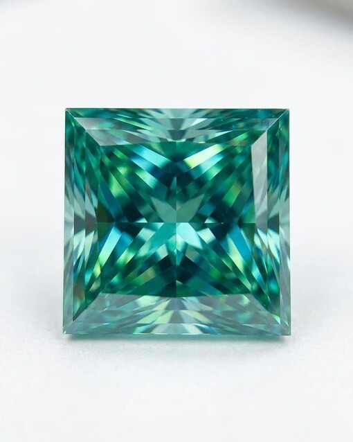 CERTIFIED Natural Green Earth Mined Diamond 5.05 Ct Princess VVS1/ 9.5 mm