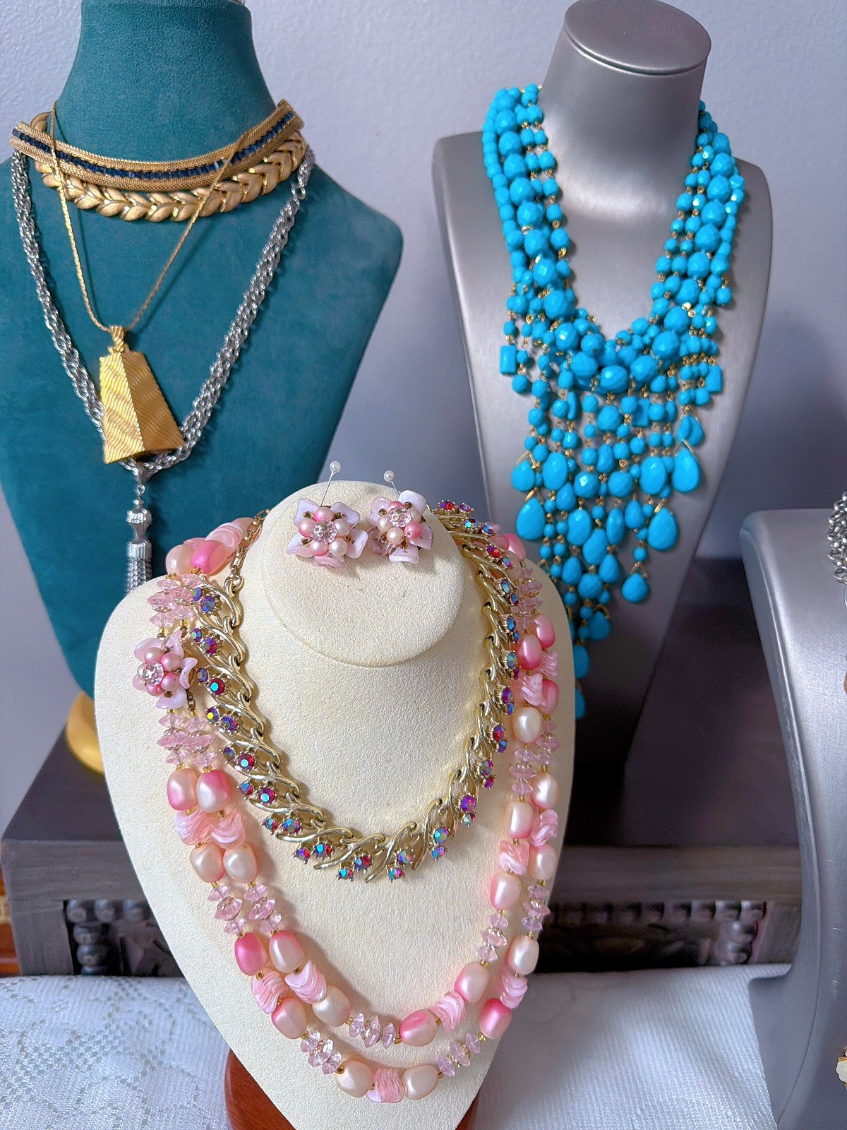 Exquisite Vintage High End Jewelry Lot 114 Juliana Vrba Miriam Haskell& More