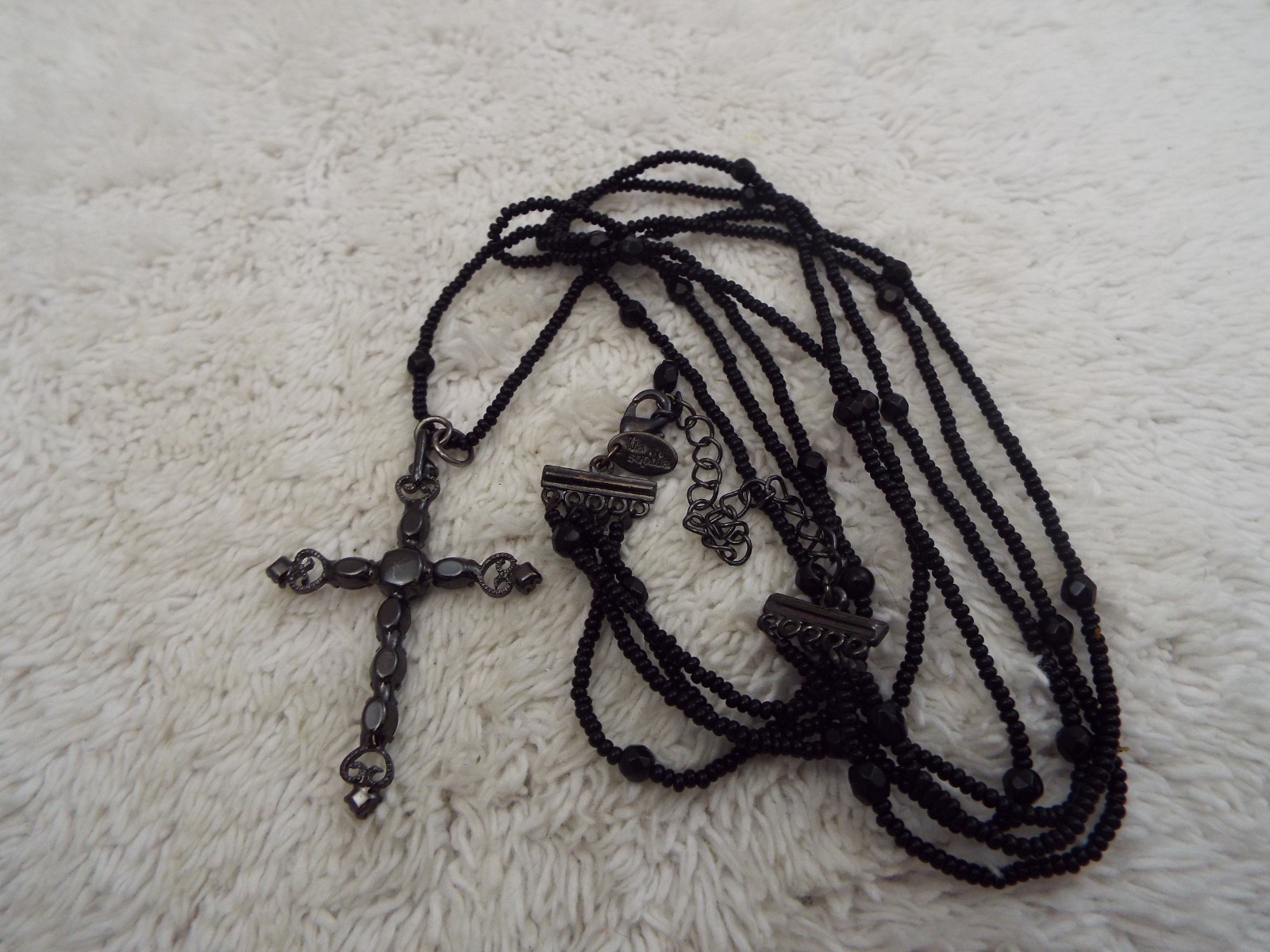 Black Glass Bead Gunmetal Cross Pendant Necklace (B23)