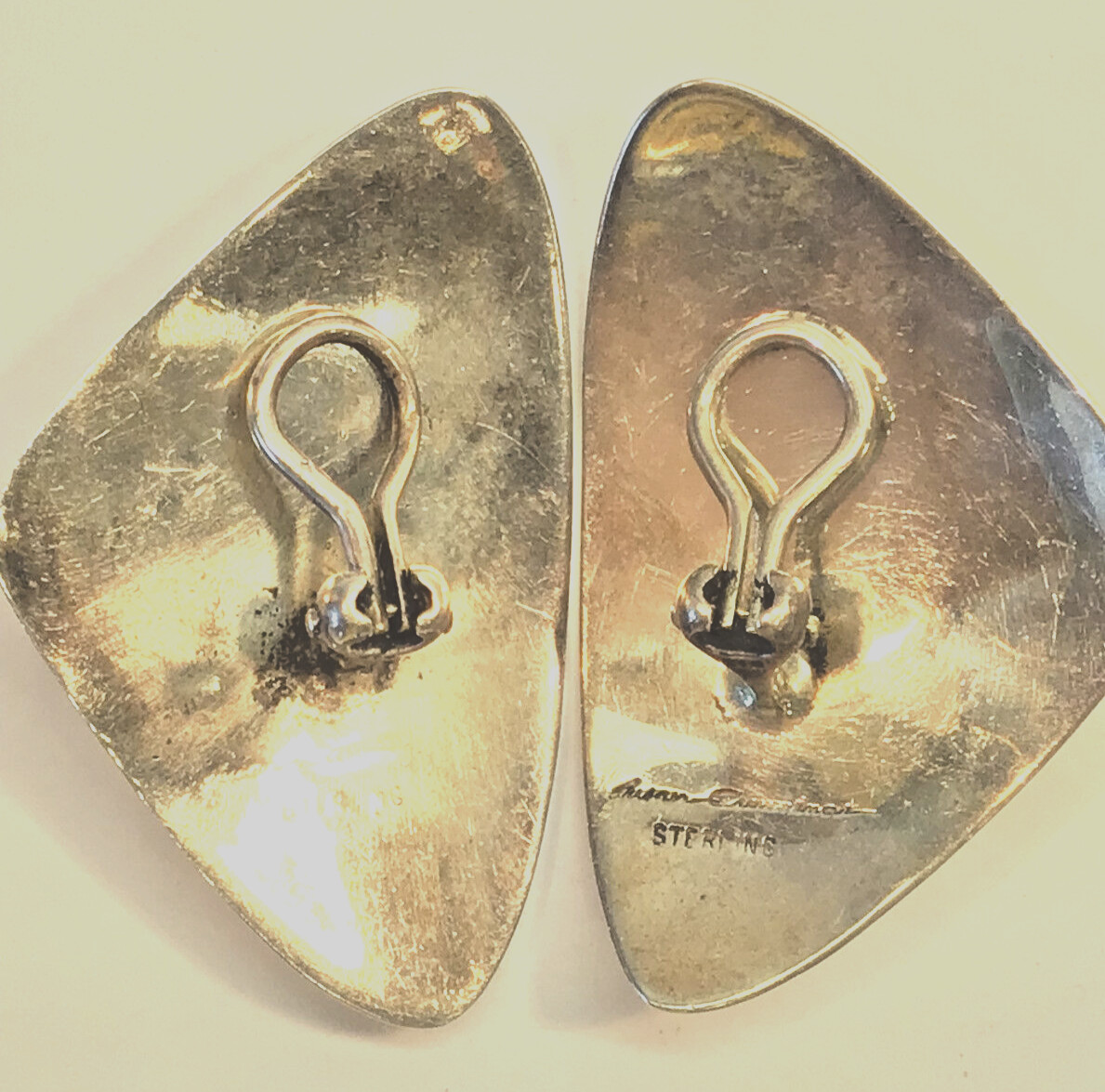 Susan Cummings Designer 925 Sterling Silver Vintage Clip Earrings w Cab Hematite