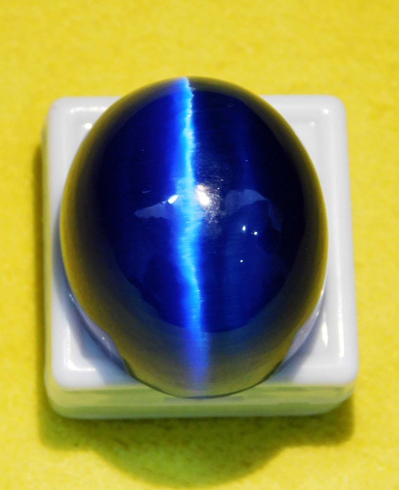 121.00 Ct Natural Chrysoberyl Blue Cats Eye Oval Cabochon Cut Loose Gemstone