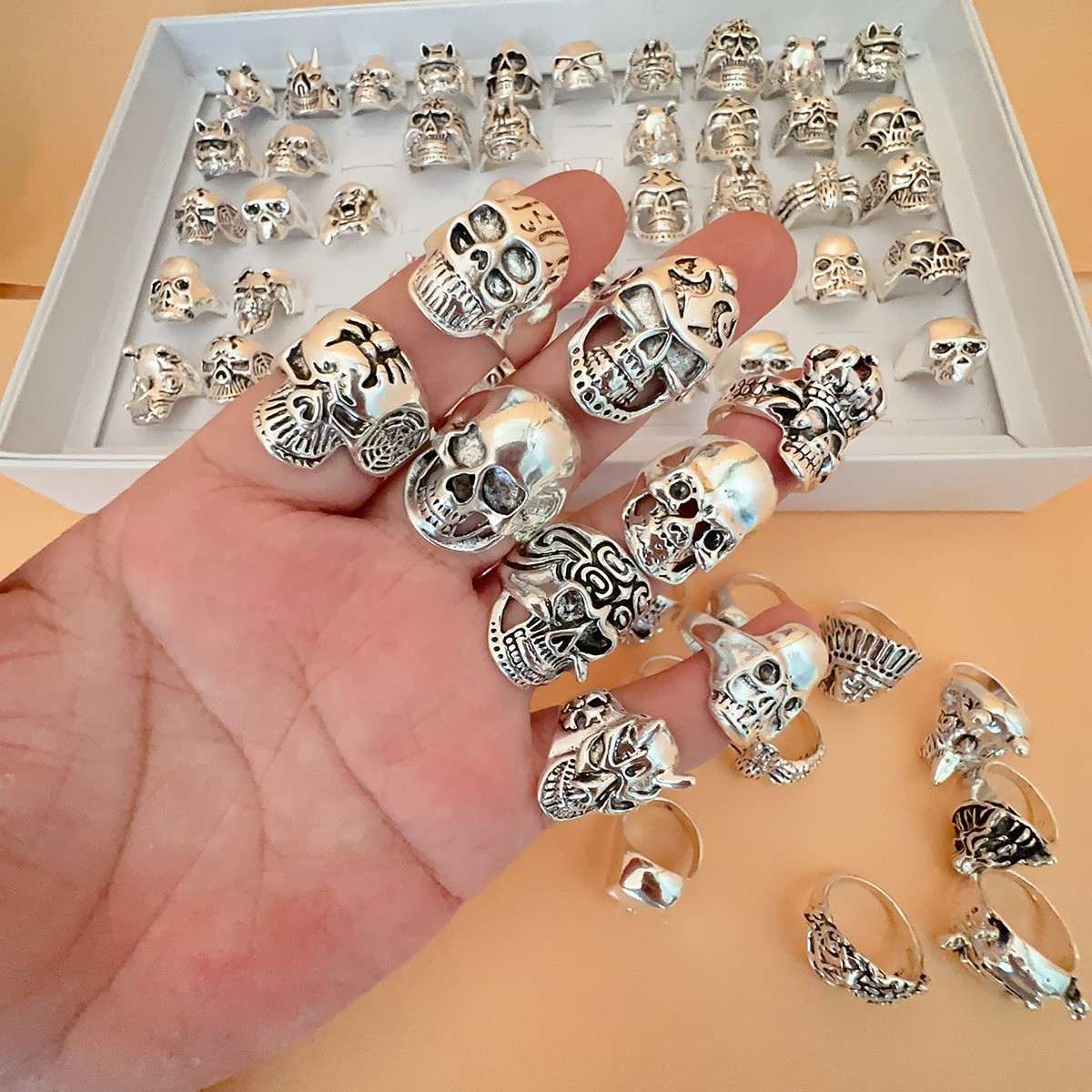 50/100Pcs Wholesale Vintage Skull Rings Punk Cool Goth Ring Set Chunky Retro Y2K