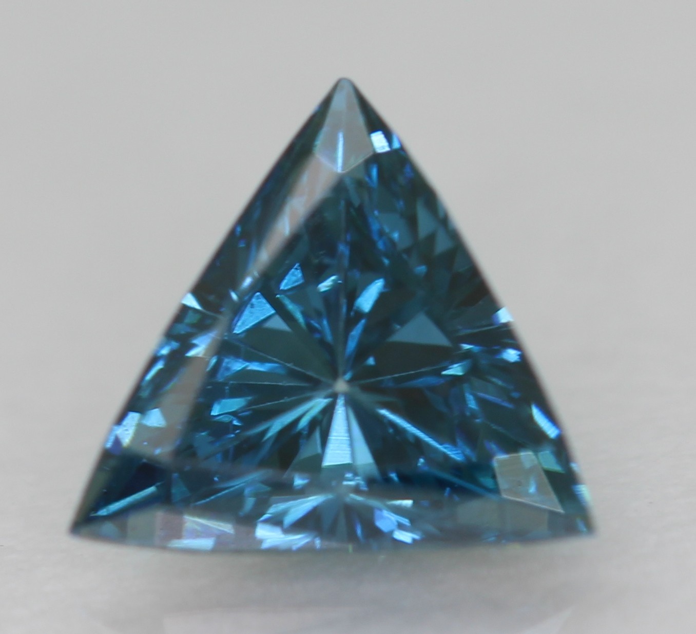 0.23 Carat Fancy Vivid Blue VVS2 Triangle Natural Enhanced Diamond 4.12X4.11mm