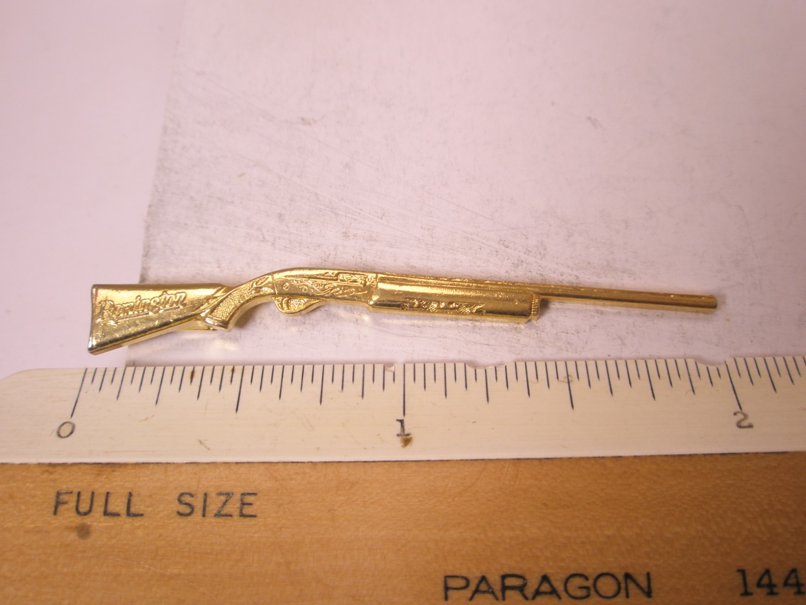 Remington Semi Automatic Shotgun Vintage AYCOCK Tie Tack Bar Clip rifle hunting