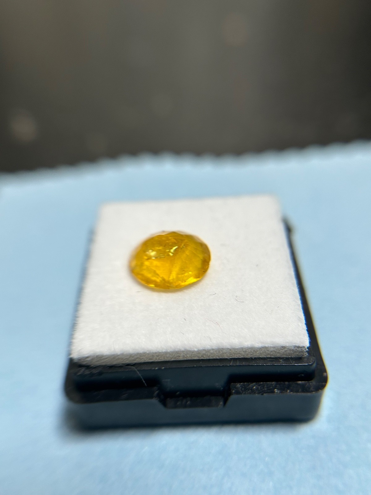 Ungraded – Imperial 3.15 ct Topaz from Brazil