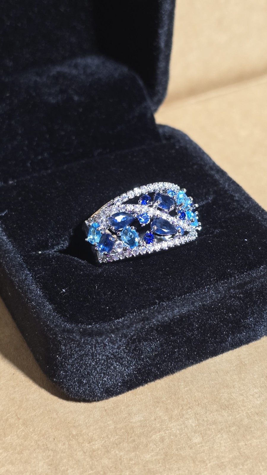 Boho Silver Tone Blue Crystal Teardrop Cluster Cocktail Ring Size 7