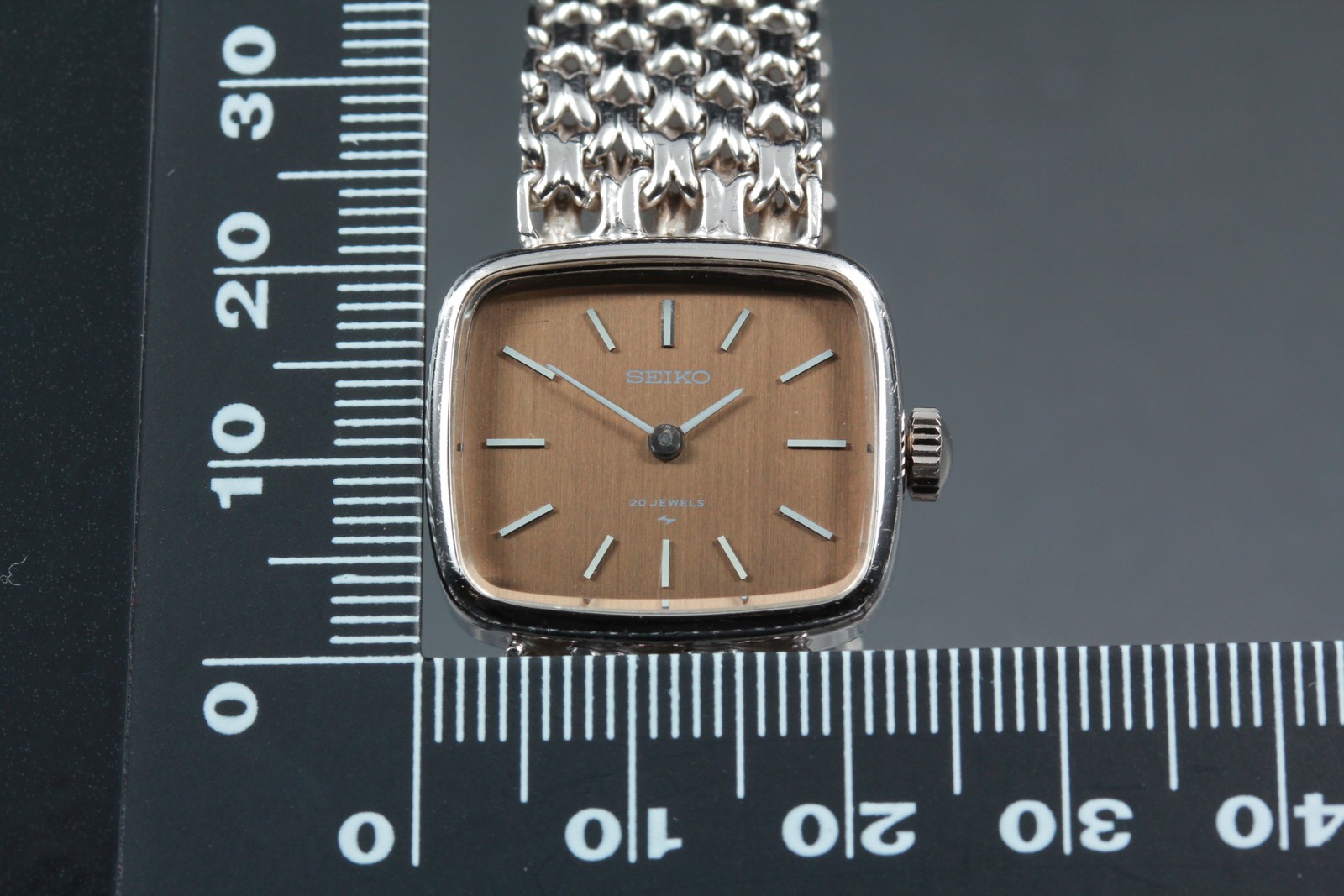 Vintage 1974 N MINT Seiko Bracelet 17-3360 20J Silver 885 Womens Watch JAPAN