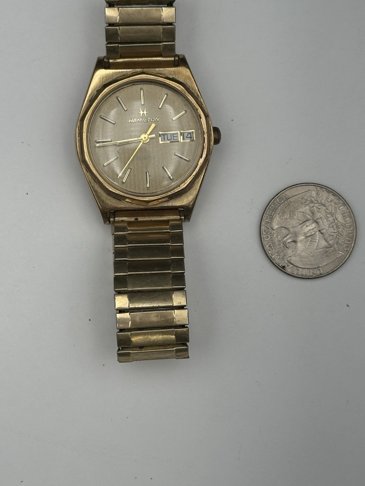✅ Hamilton Watch – Golden Case & Dial – Day/Date SWISS Quartz – Rare Vintage ✅