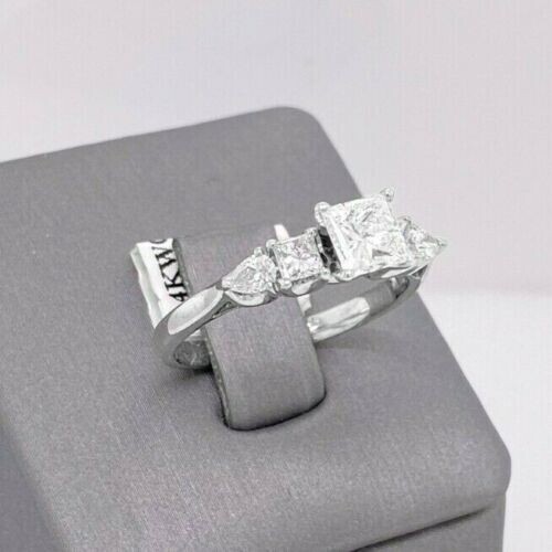 14k White Gold 1.25 CT Princess Diamond Engagement Ring, 3.6gm, Size 8, S102148