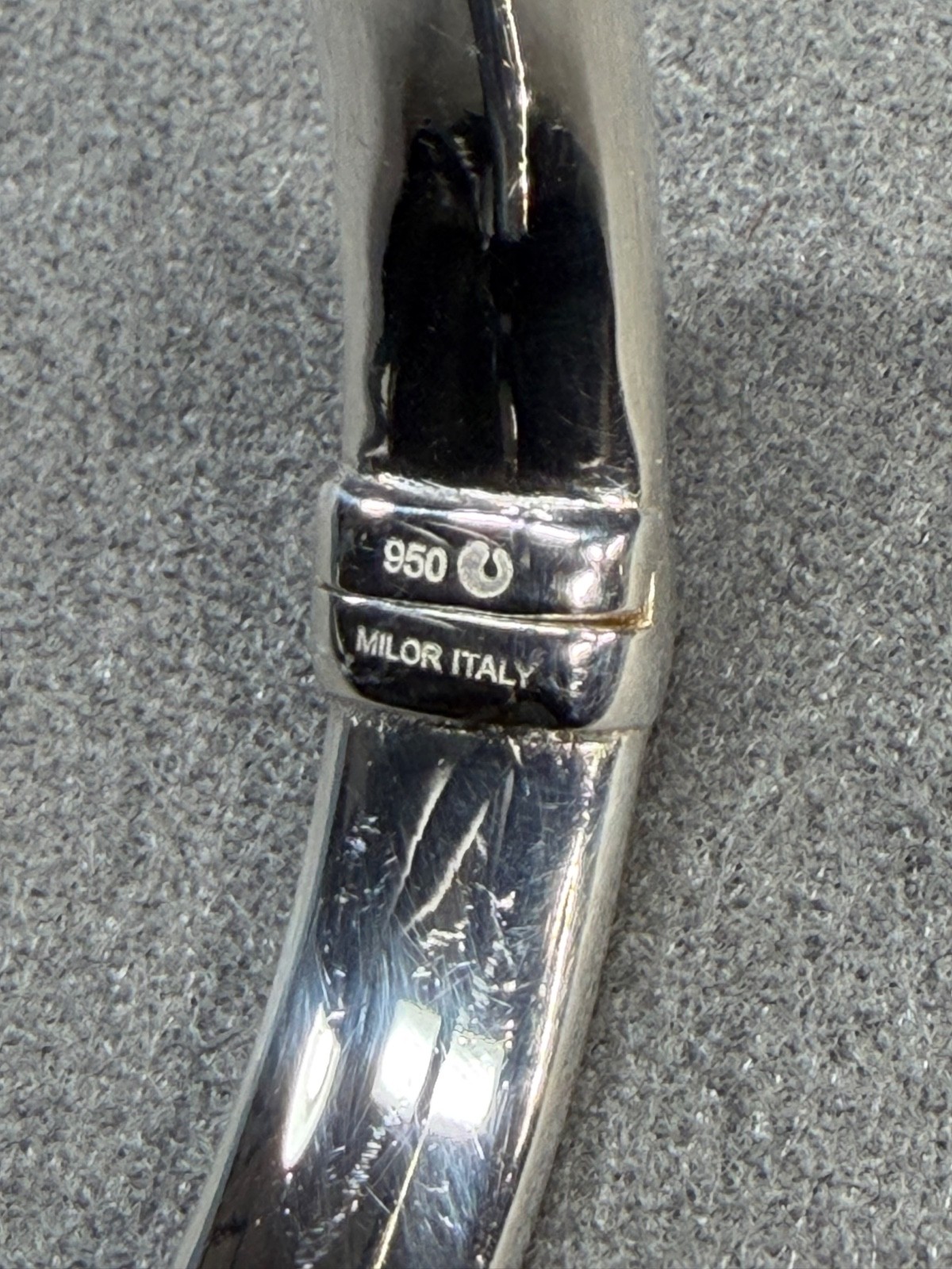 VINTAGE MILOR ITALY 950 Ultrafine Silver Textured Hinged Bracelet 6.75inch / 51g