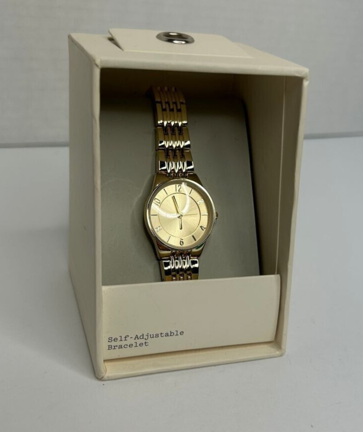 NEW Target Watch Womens Polished Gold Tone Self Adjustable Bracelet NEED BATTERY