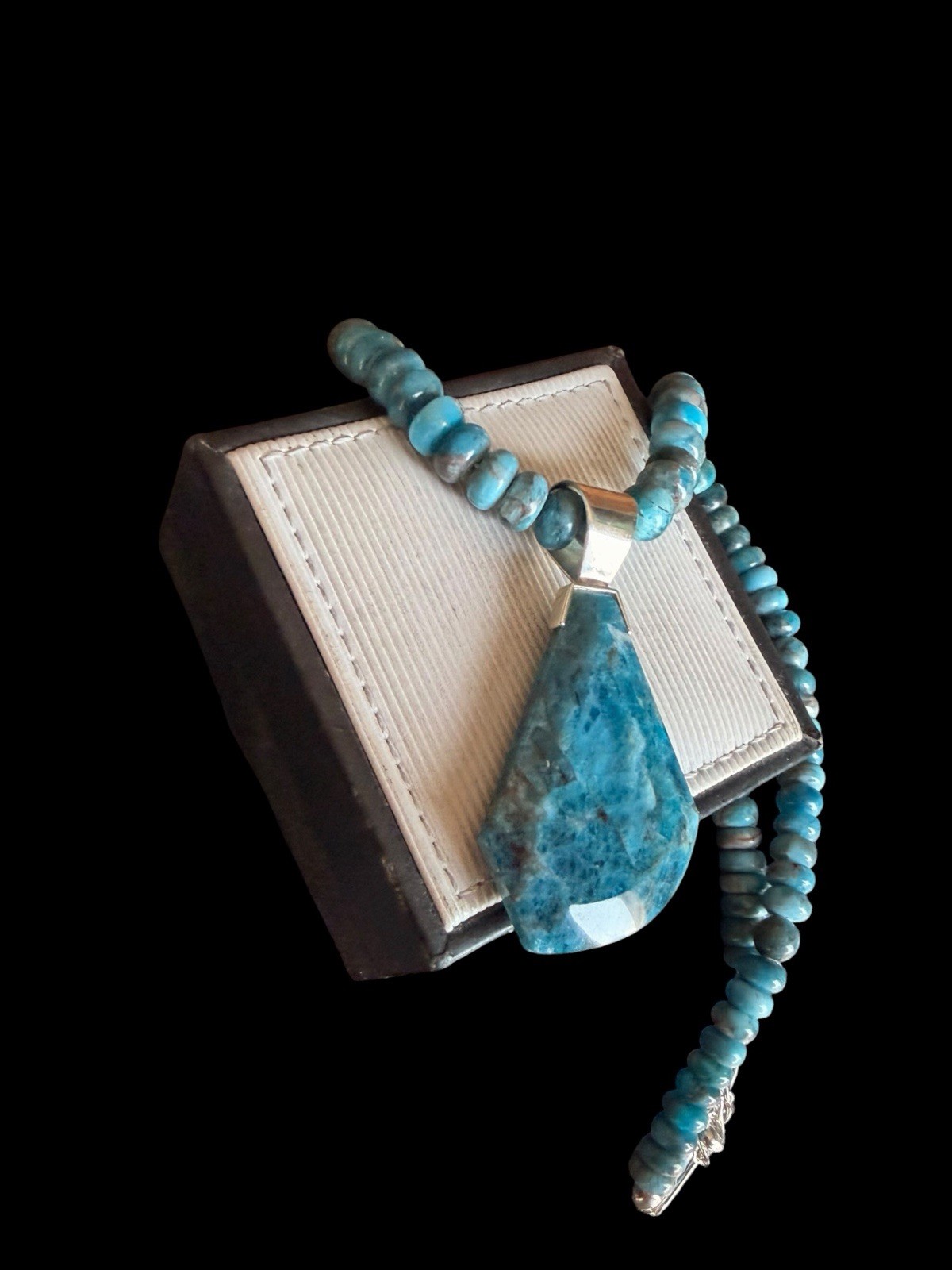 Signed Jay King DTR Sterling Silver Blue Apatite Pendant Beaded Necklace