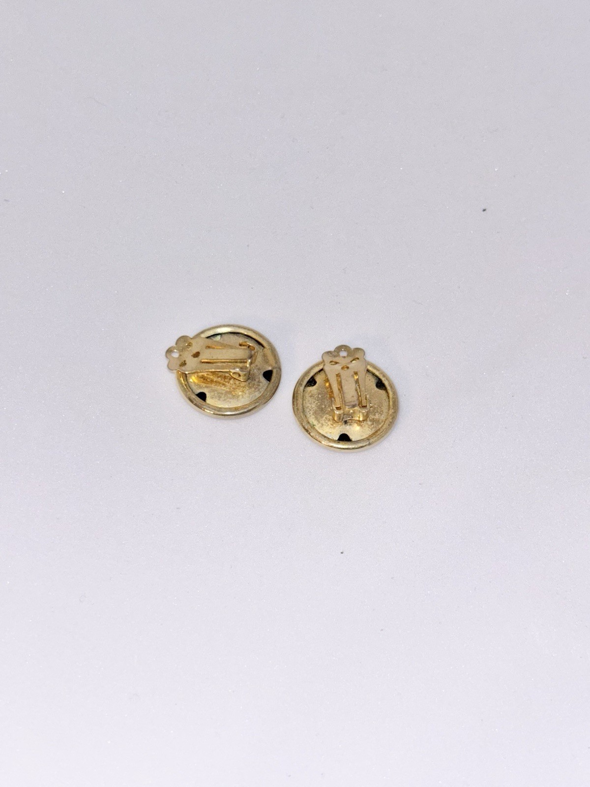 Vintage Clip-On Earrings, Costume Jewelry From the 1940s-1970s Lot Of 5 Pairs