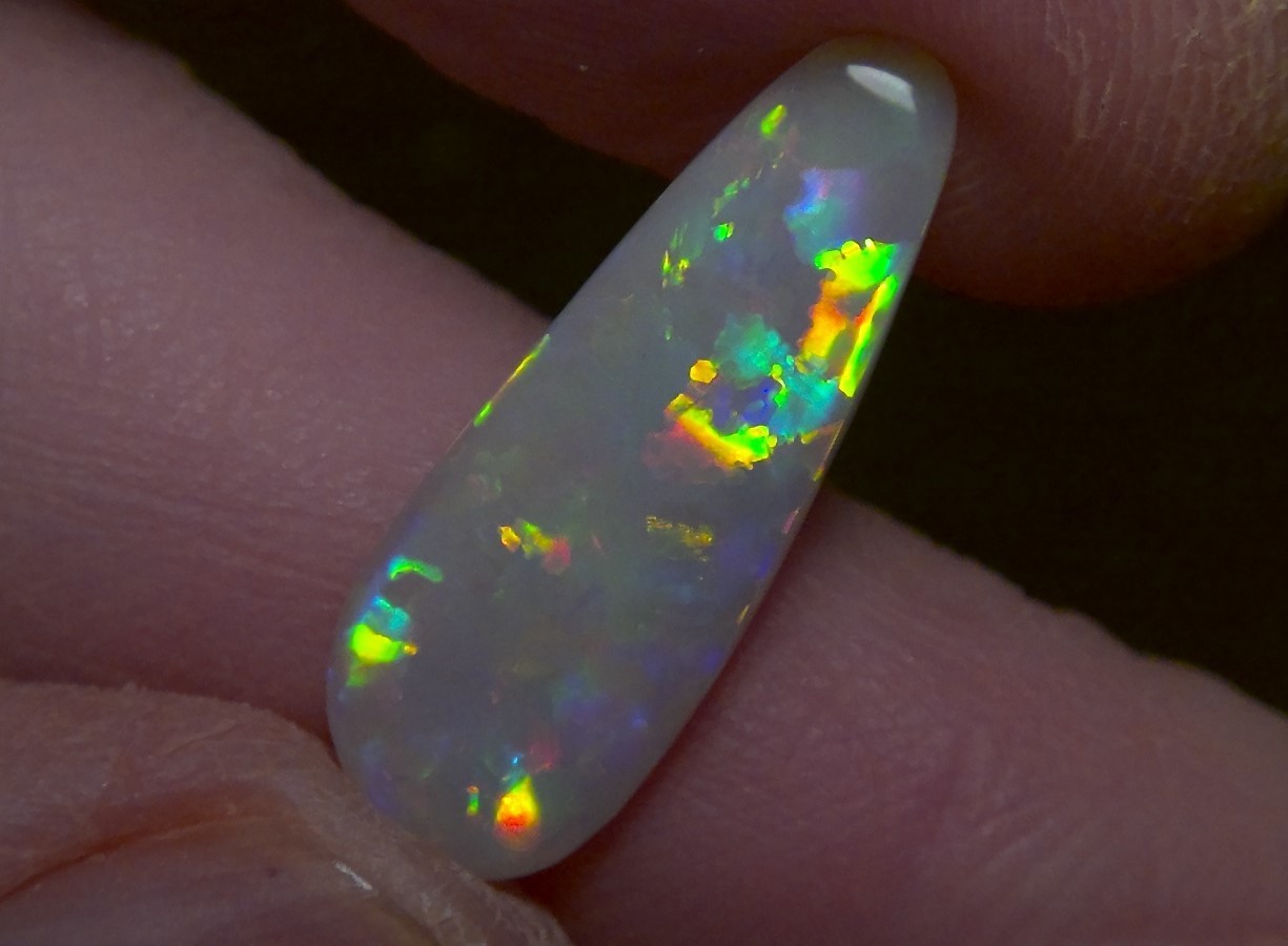 3.79cts Solid Lightning ridge opal, stunning rainbow fire & pattern *see video*