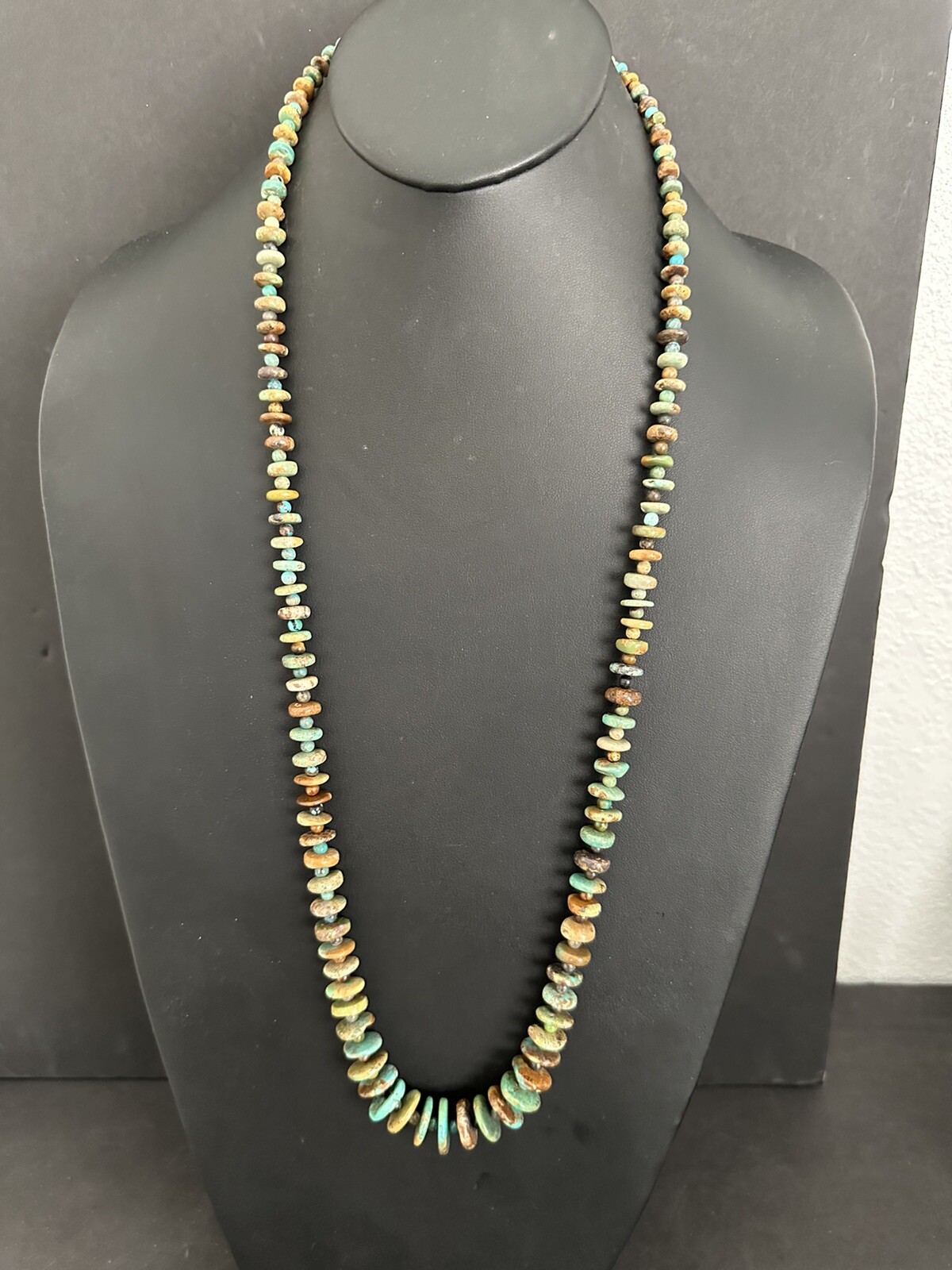 Sterling silver graduated green turquoise bead necklace 36 Inch